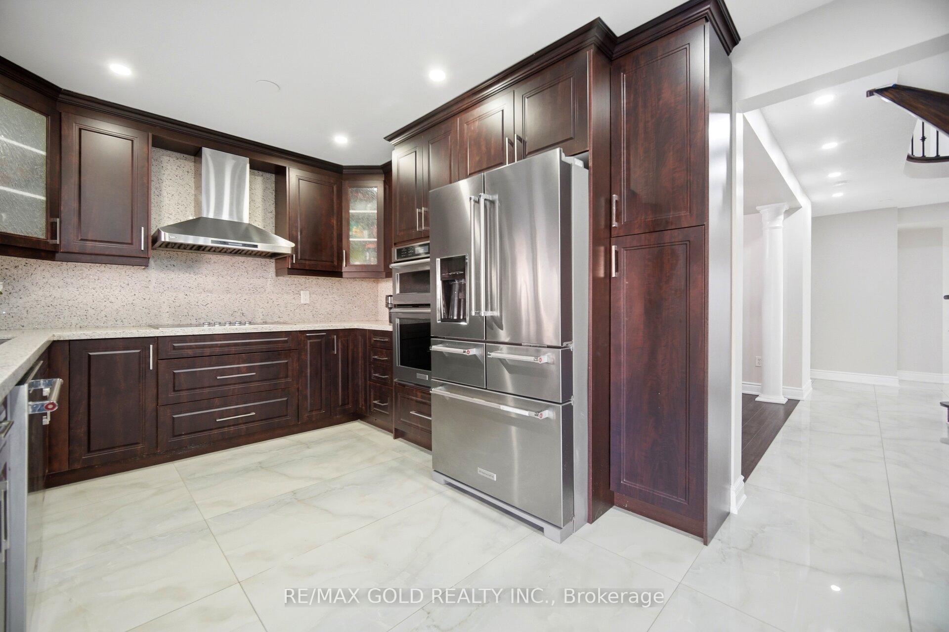 Photo 17 of 24 Whitehouse Crescent, Brampton, Bram East — HOMEH