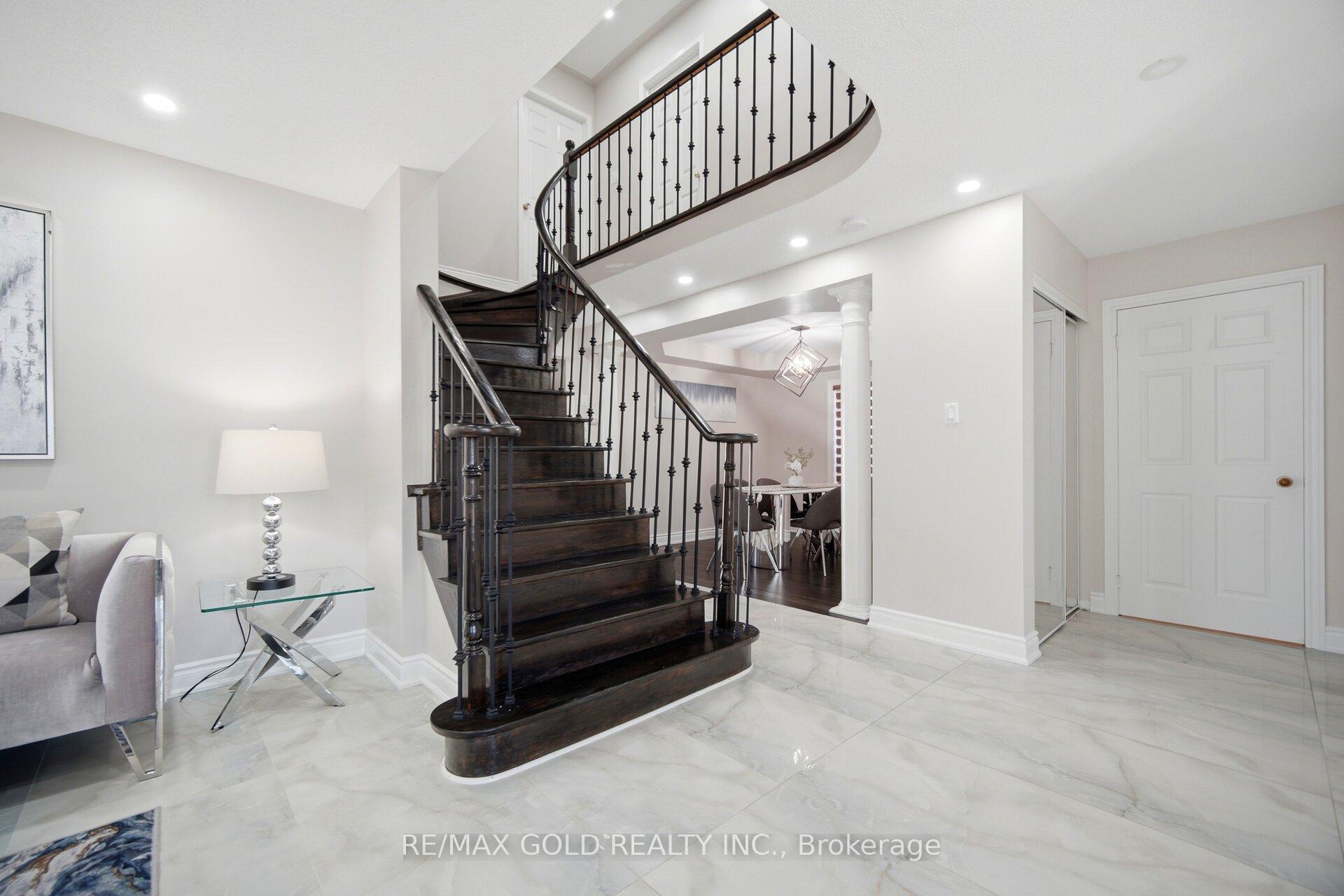 Photo 21 of 24 Whitehouse Crescent, Brampton, Bram East — HOMEH