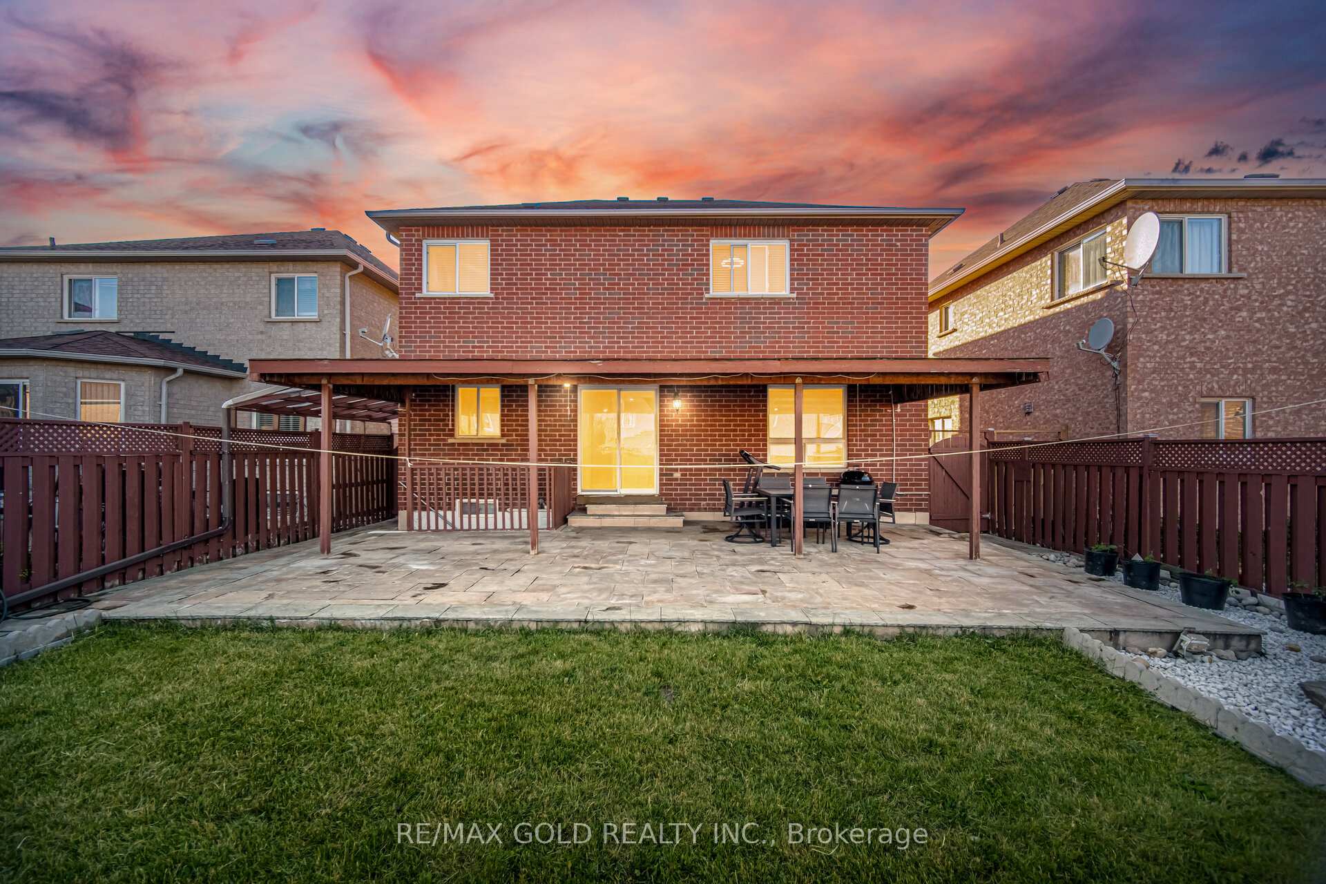 Photo 36 of 24 Whitehouse Crescent, Brampton, Bram East — HOMEH