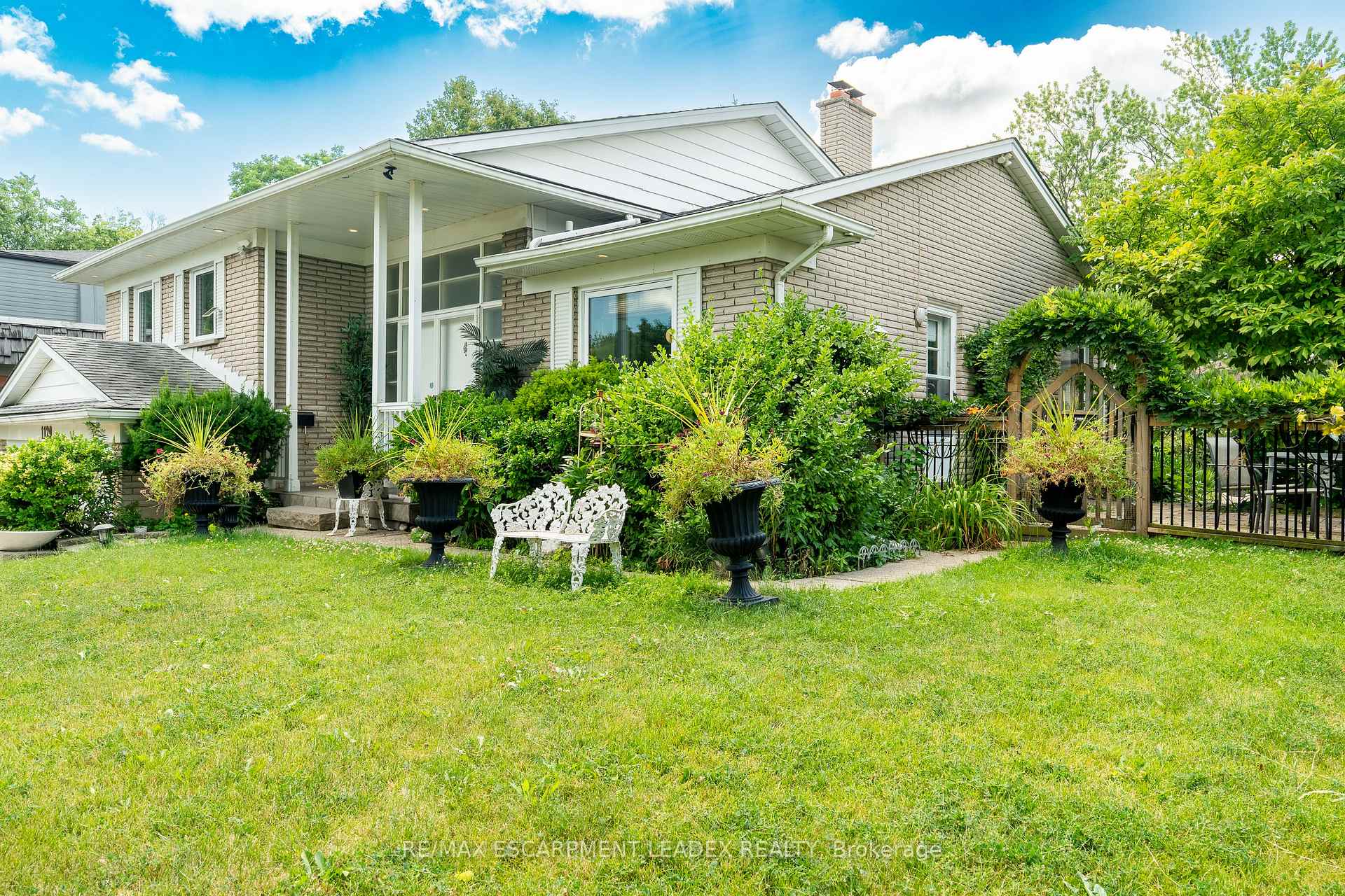 Photo 2 of 1129 Scenic Drive, Hamilton, Mountview — HOMEH