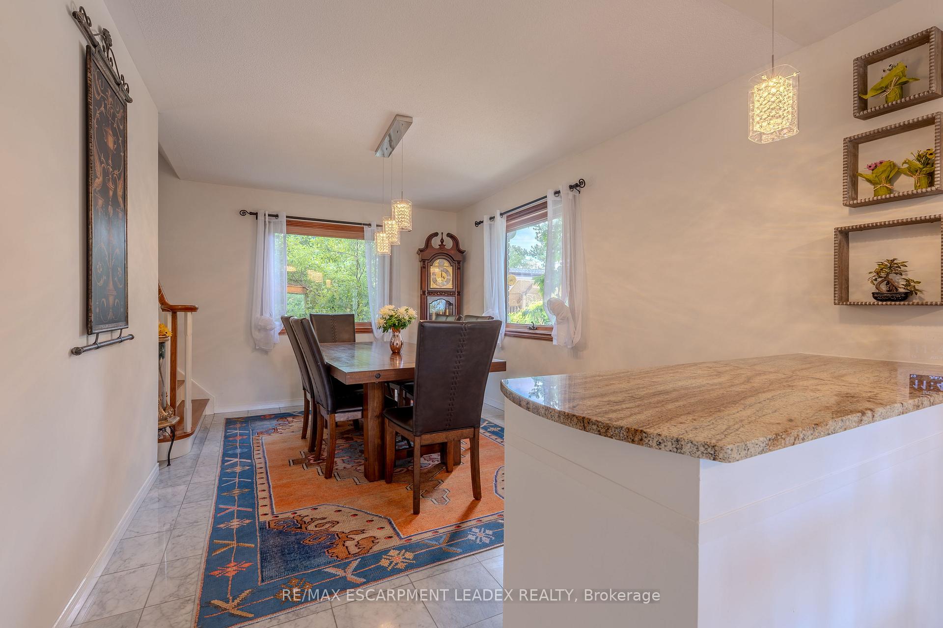 Photo 11 of 1129 Scenic Drive, Hamilton, Mountview — HOMEH
