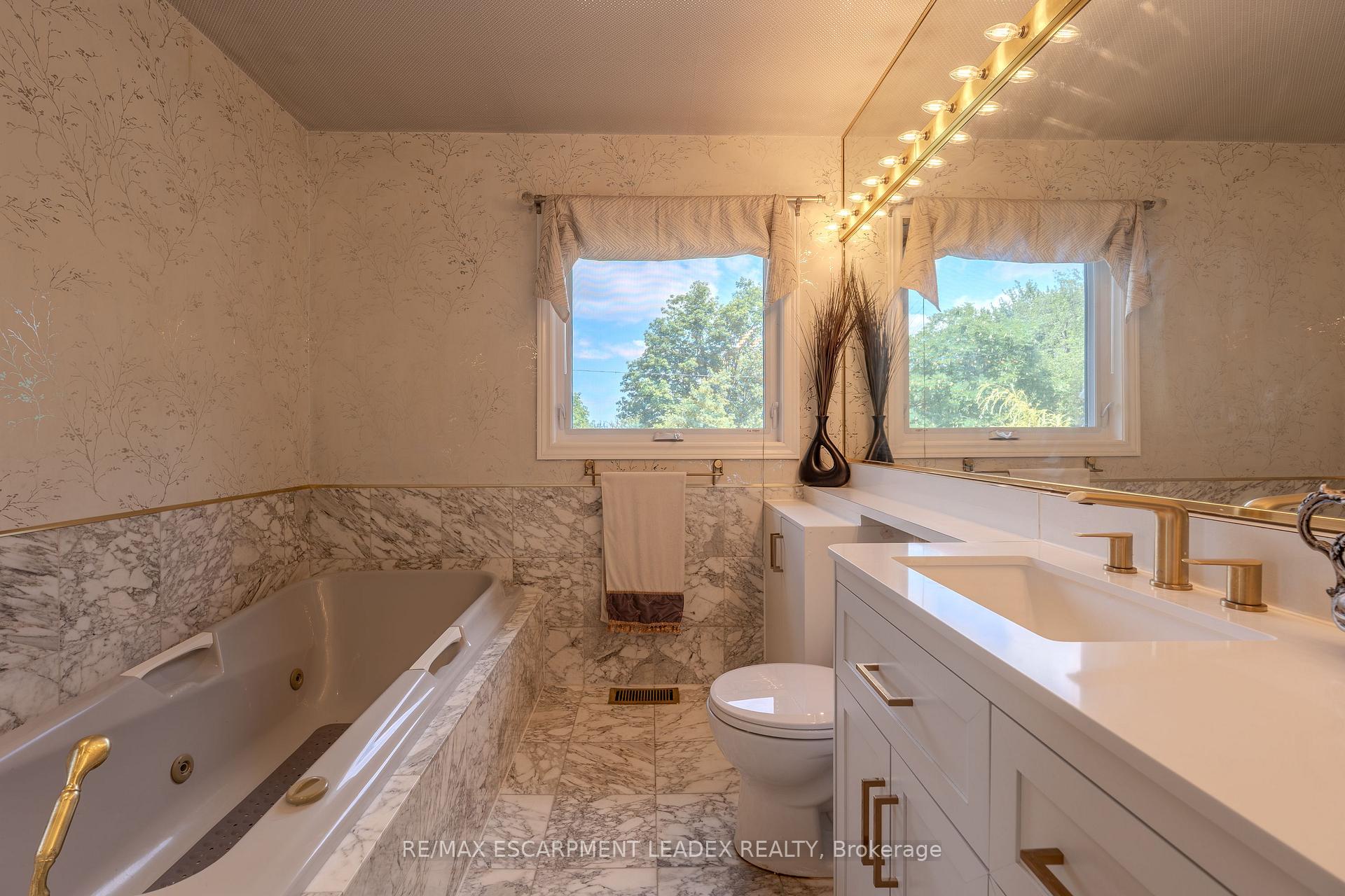 Photo 16 of 1129 Scenic Drive, Hamilton, Mountview — HOMEH