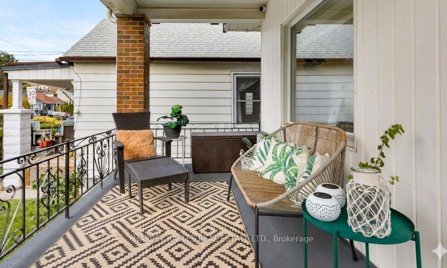 Photo 5 of 139 King Edward Avenue, Toronto, Woodbine-Lumsden — HOMEH