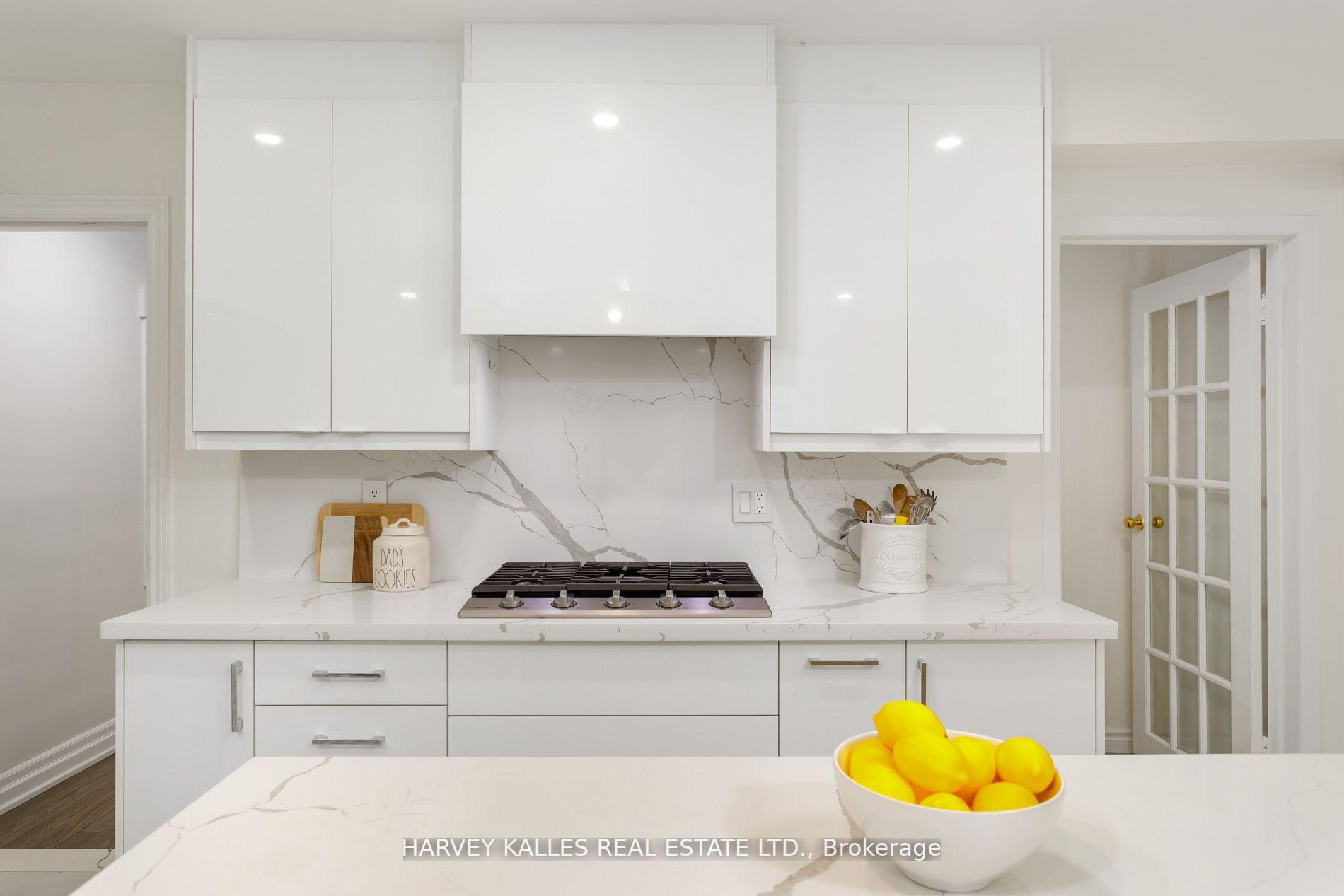 Photo 21 of 139 King Edward Avenue, Toronto, Woodbine-Lumsden — HOMEH