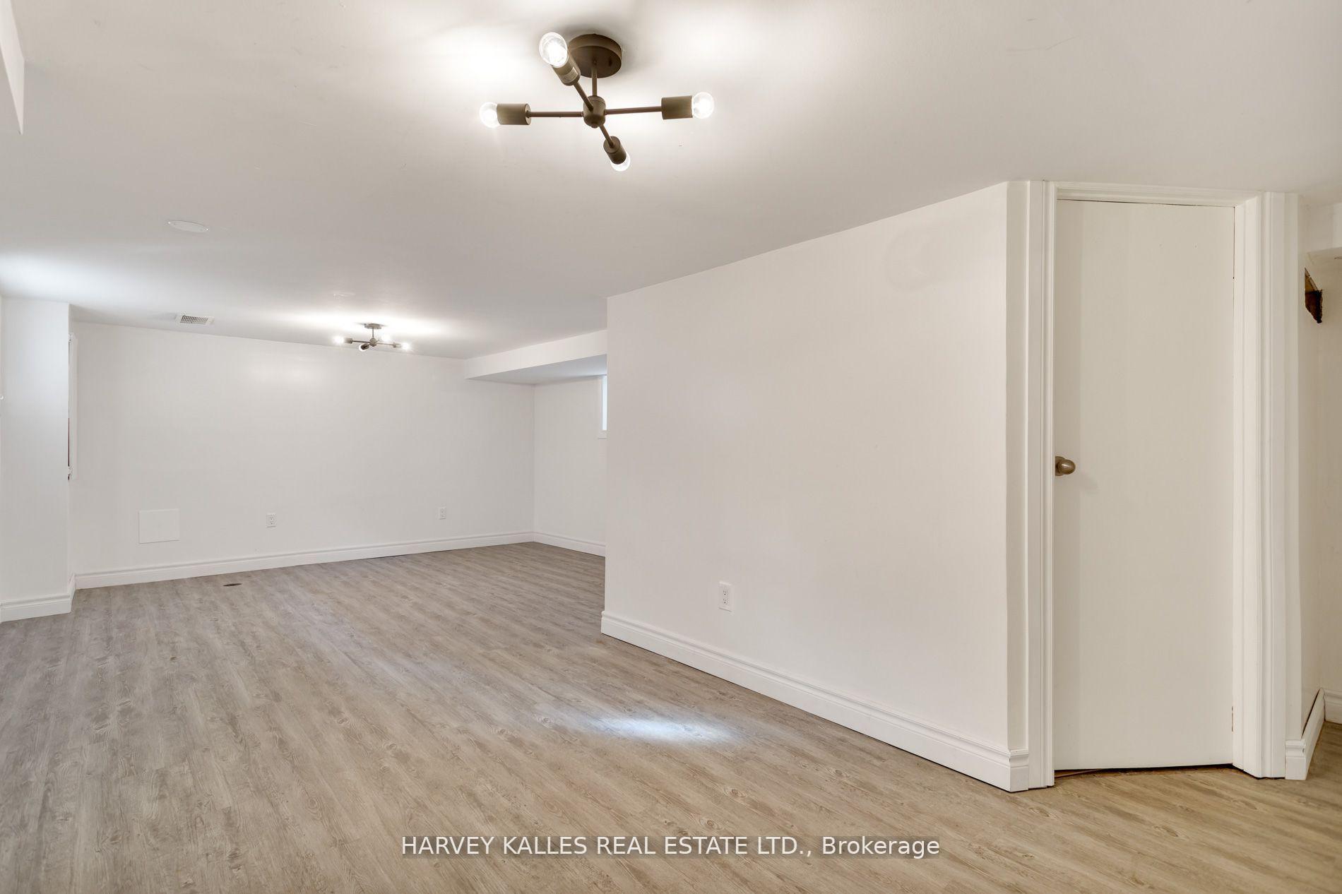 Photo 36 of 139 King Edward Avenue, Toronto, Woodbine-Lumsden — HOMEH