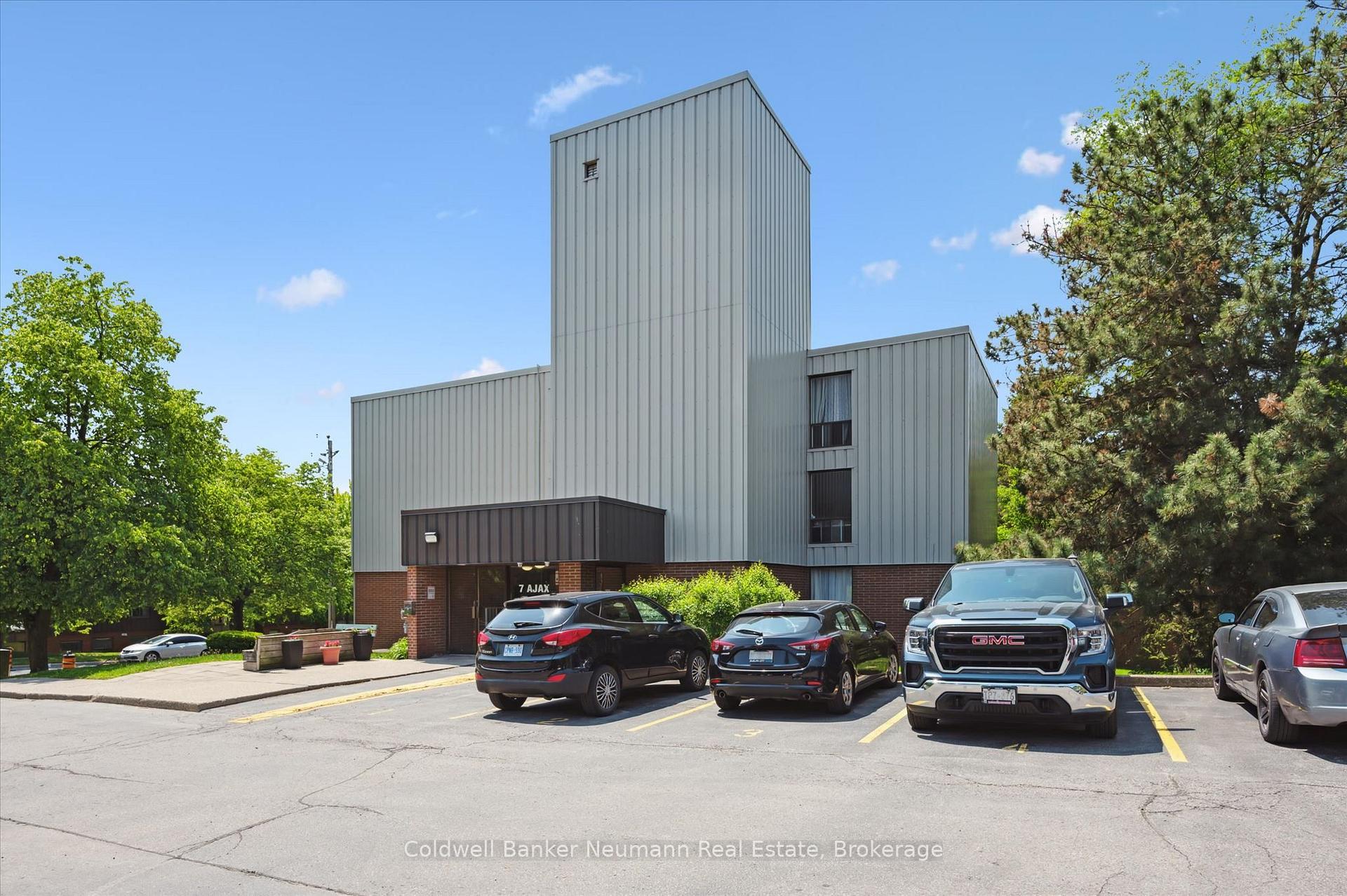 Photo 3 of Unit 411, 7 Ajax Street, Guelph, Junction/Onward Willow — HOMEH