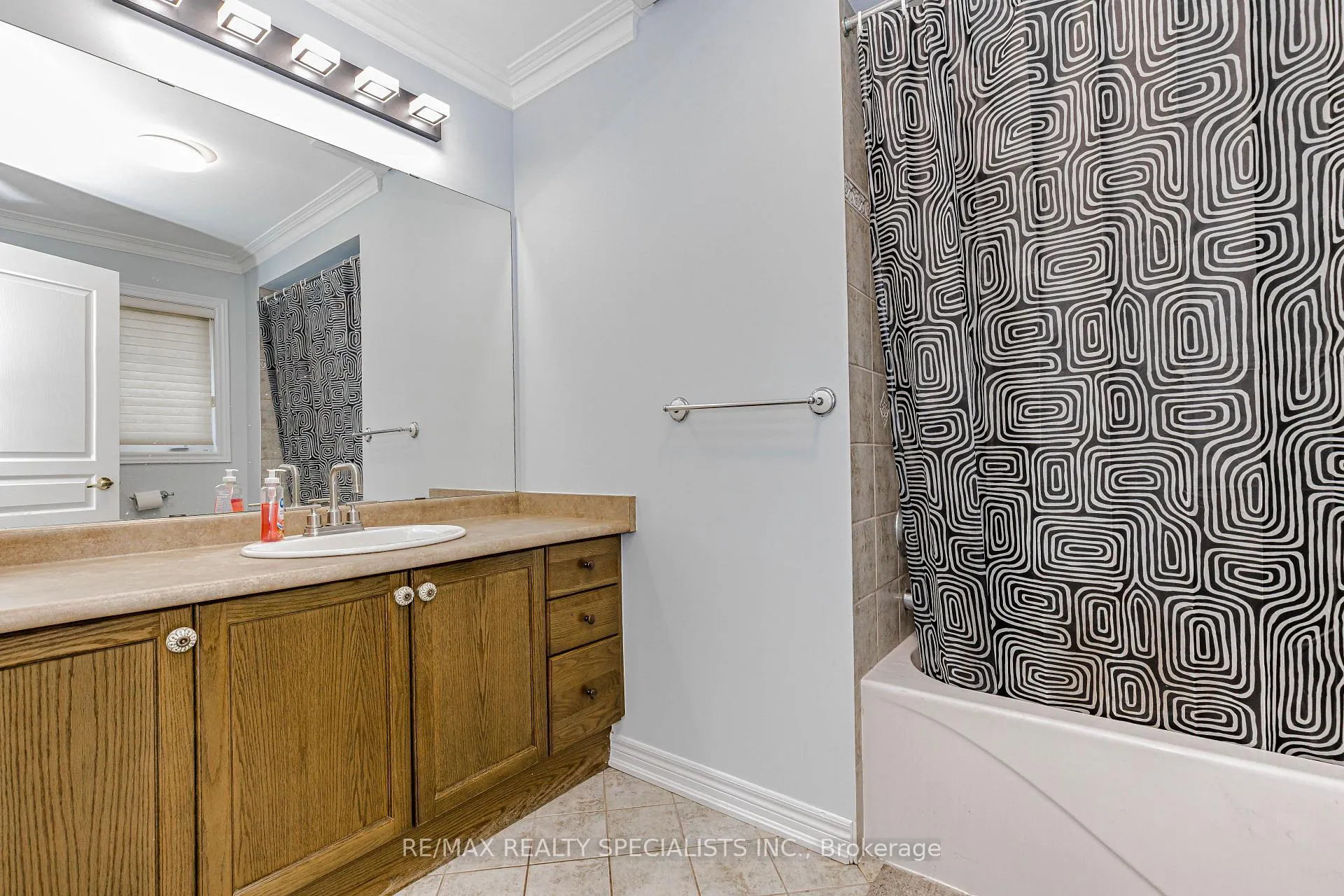 Photo 13 of 8 Tovey Terrace, Brampton, Sandringham-Wellington — HOMEH