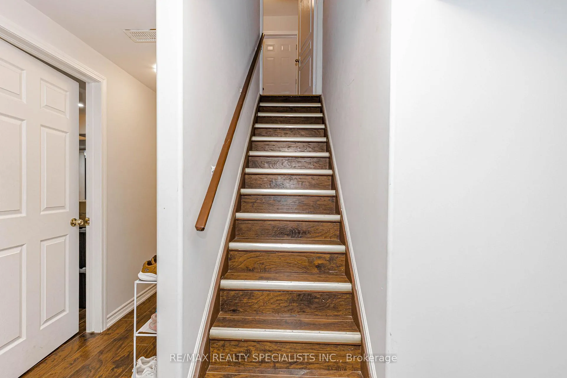 Photo 15 of 8 Tovey Terrace, Brampton, Sandringham-Wellington — HOMEH