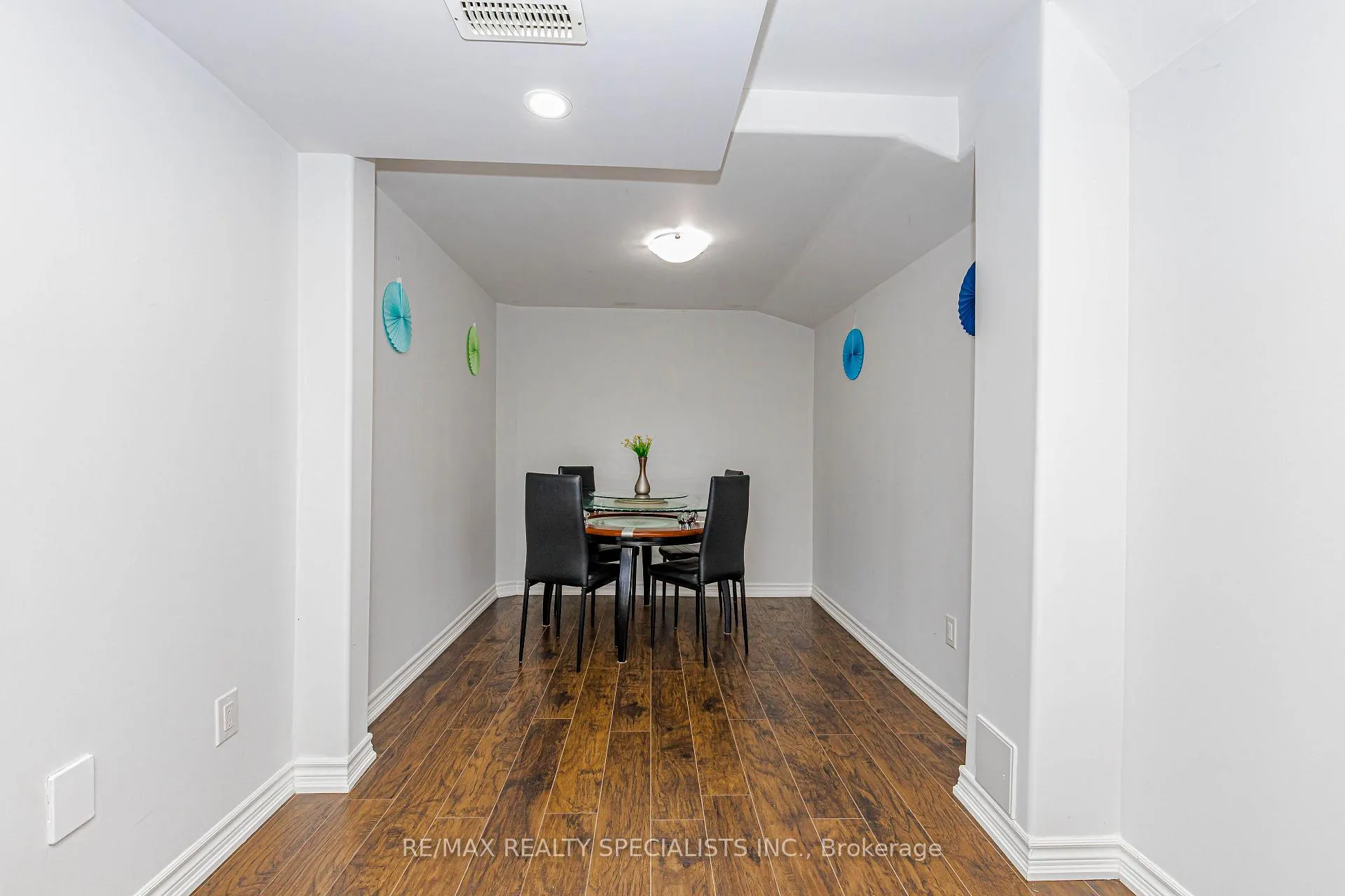 Photo 16 of 8 Tovey Terrace, Brampton, Sandringham-Wellington — HOMEH