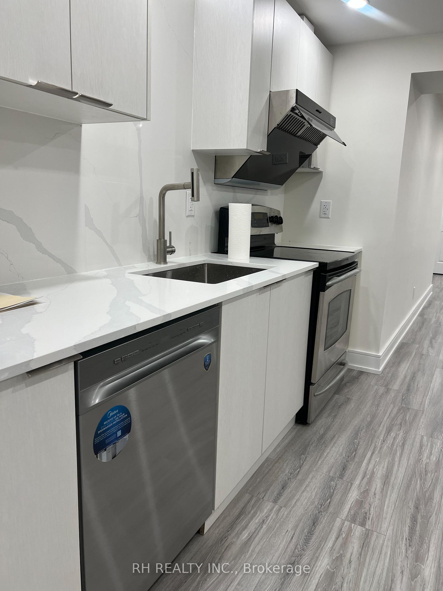 Photo 12 of Unit Basement, 17 Glenbrook Drive, Markham, Berczy — HOMEH