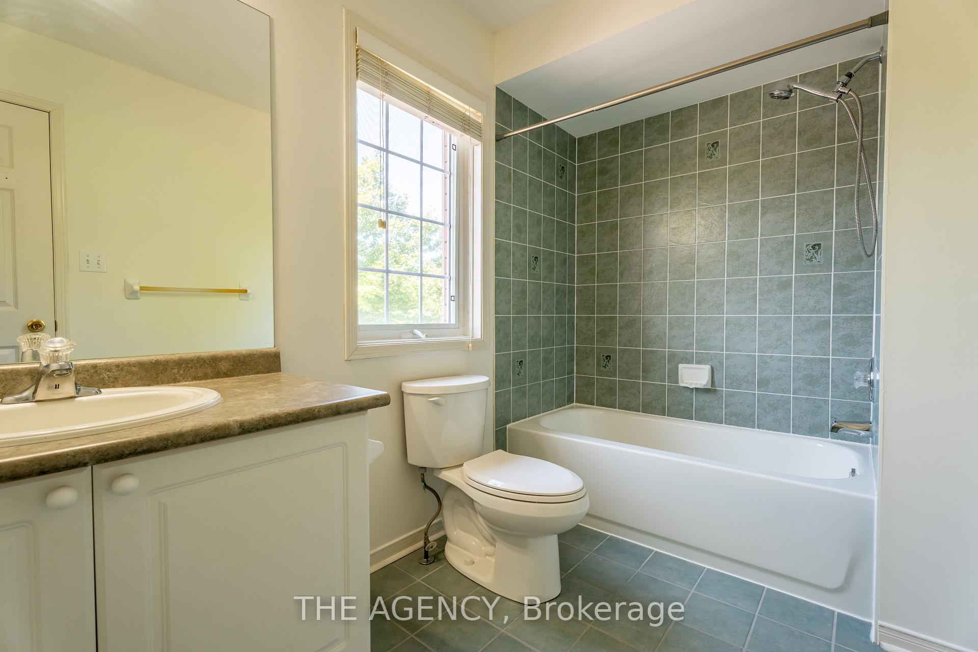 Photo 18 of Unit UPPER, 45 Silvervalley Drive, Caledon, Bolton North — HOMEH