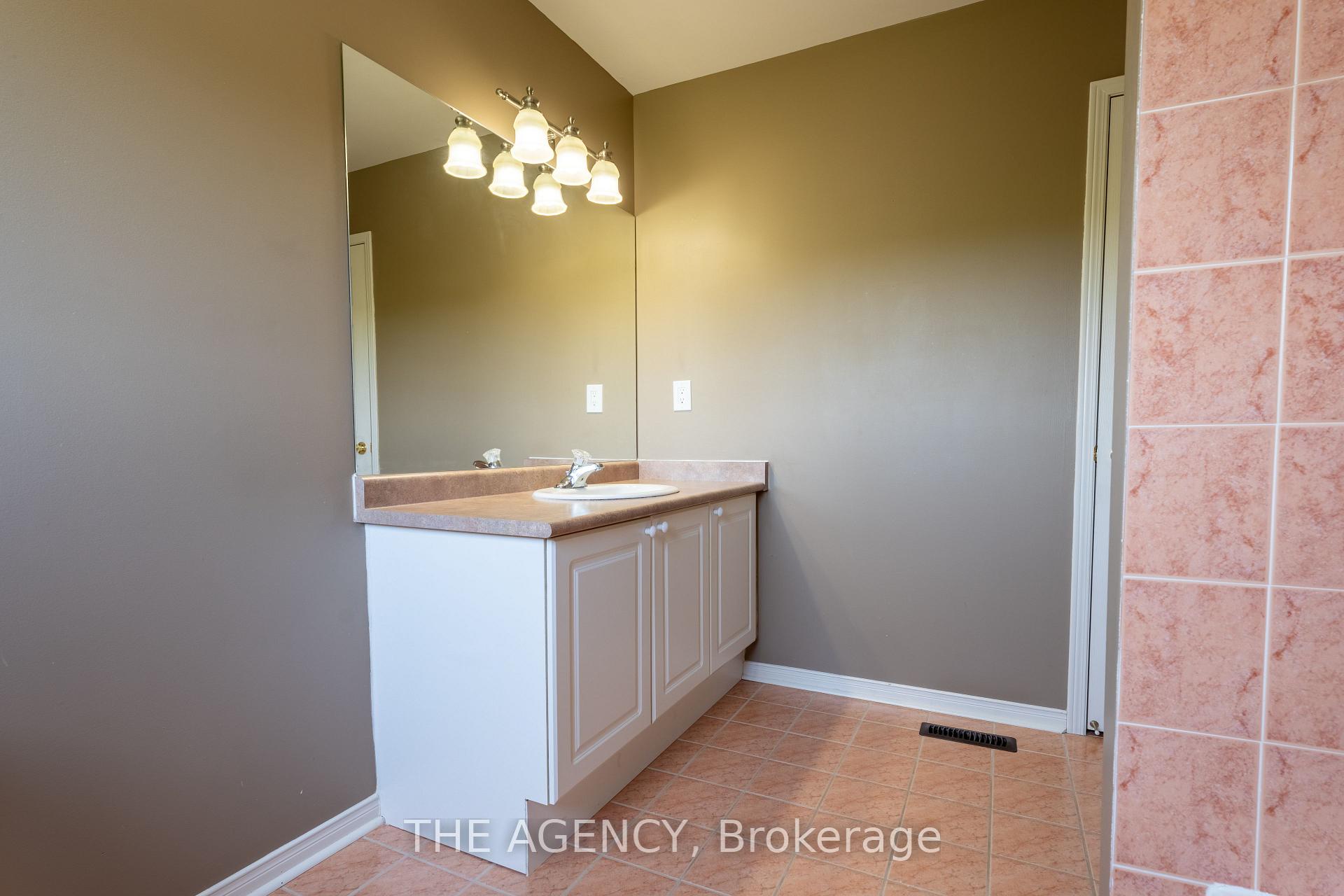 Photo 21 of Unit UPPER, 45 Silvervalley Drive, Caledon, Bolton North — HOMEH
