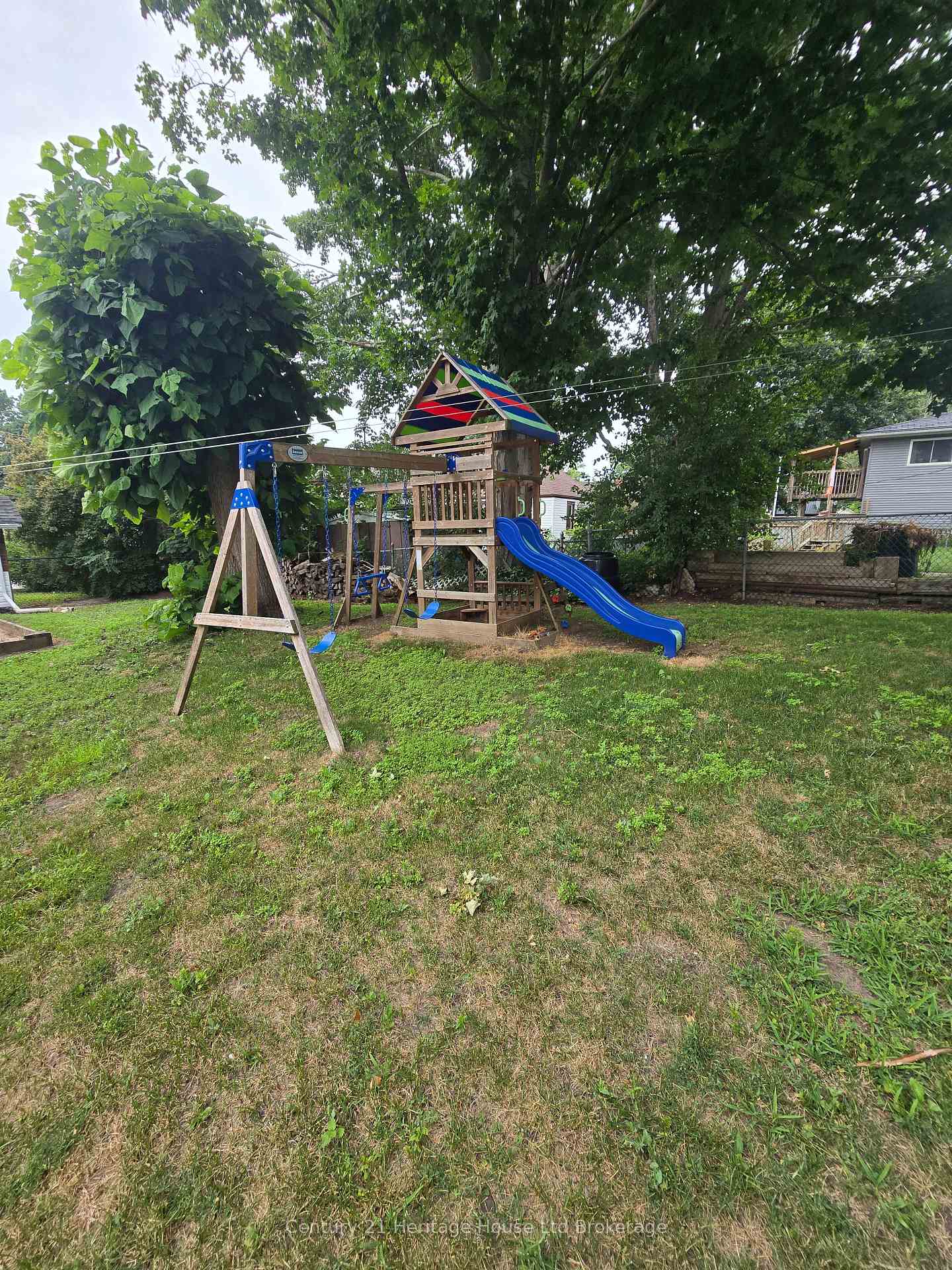 Photo 4 of 152 Charles Street E, Ingersoll, Ingersoll - South — HOMEH