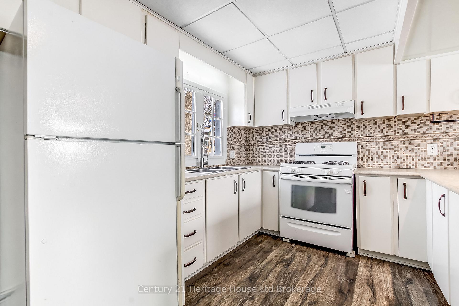 Photo 11 of 152 Charles Street E, Ingersoll, Ingersoll - South — HOMEH