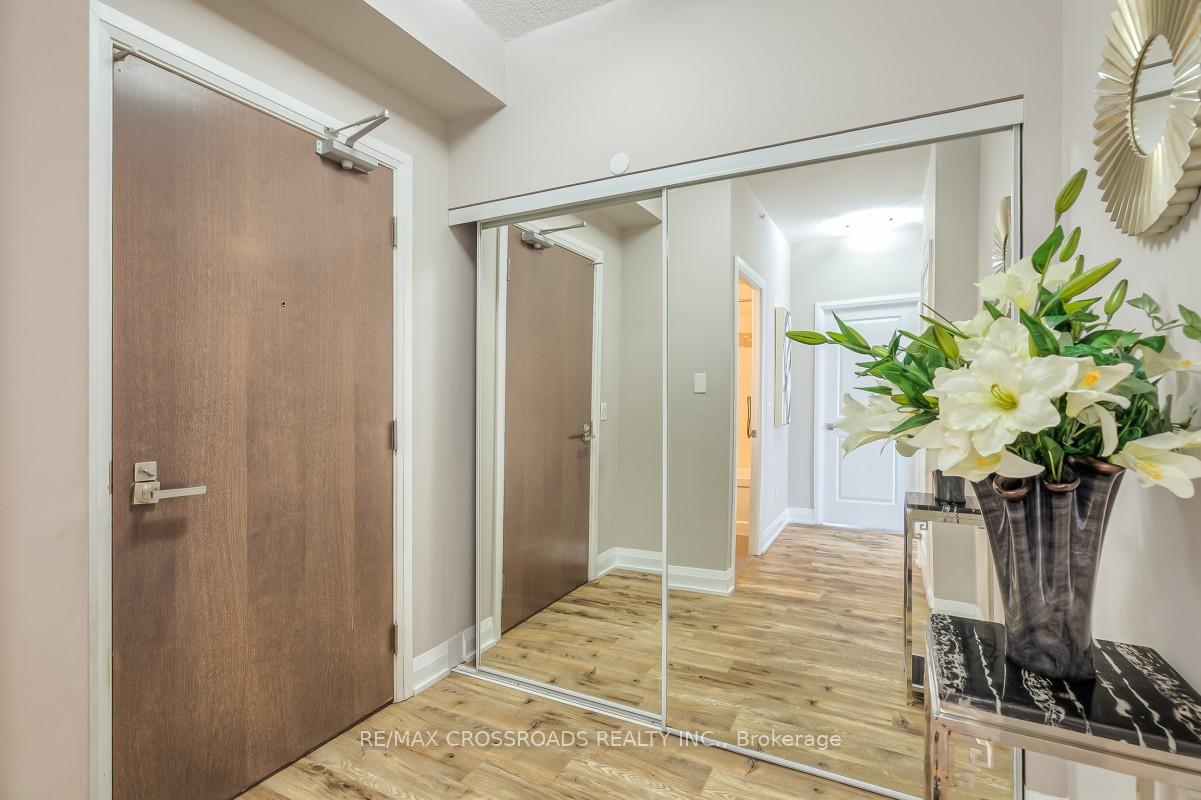 Photo 6 of Unit LPH 06, 85 North Park Road, Vaughan, Beverley Glen — HOMEH