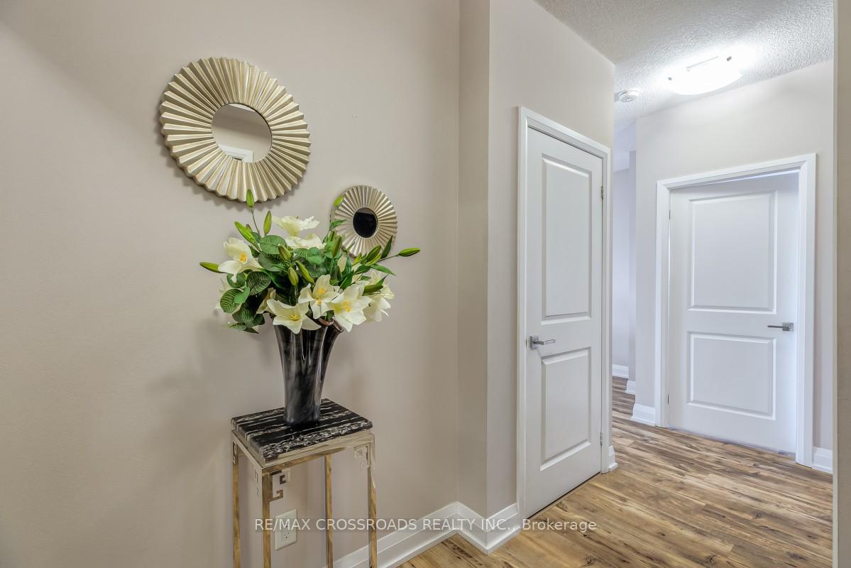 Photo 7 of Unit LPH 06, 85 North Park Road, Vaughan, Beverley Glen — HOMEH