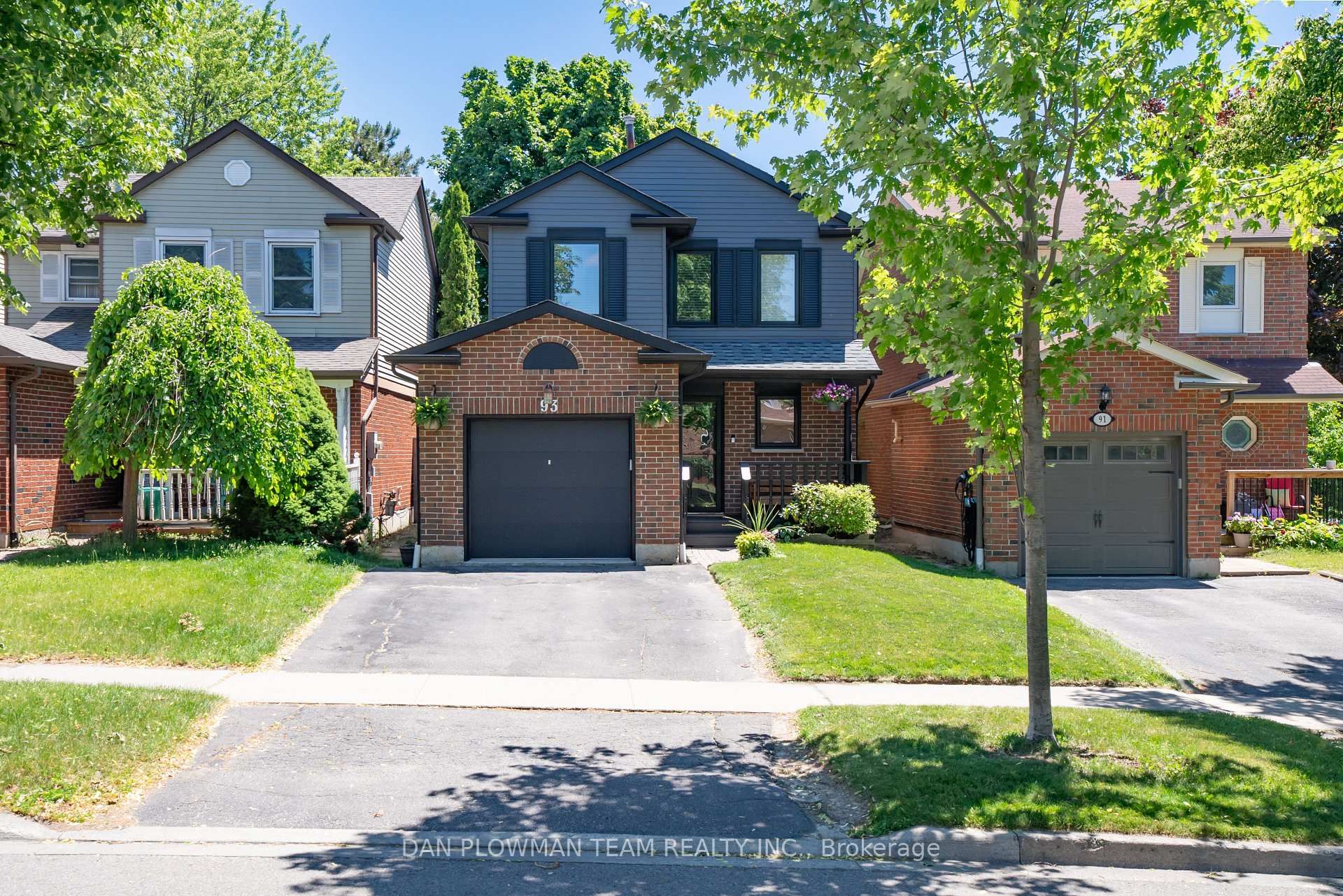 Photo 2 of 93 Kirby Crescent, Whitby, Blue Grass Meadows — HOMEH