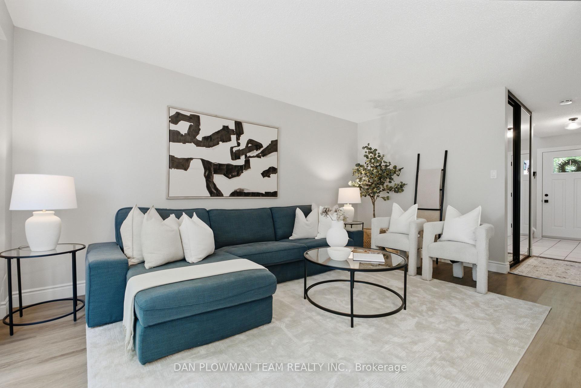 Photo 6 of 93 Kirby Crescent, Whitby, Blue Grass Meadows — HOMEH