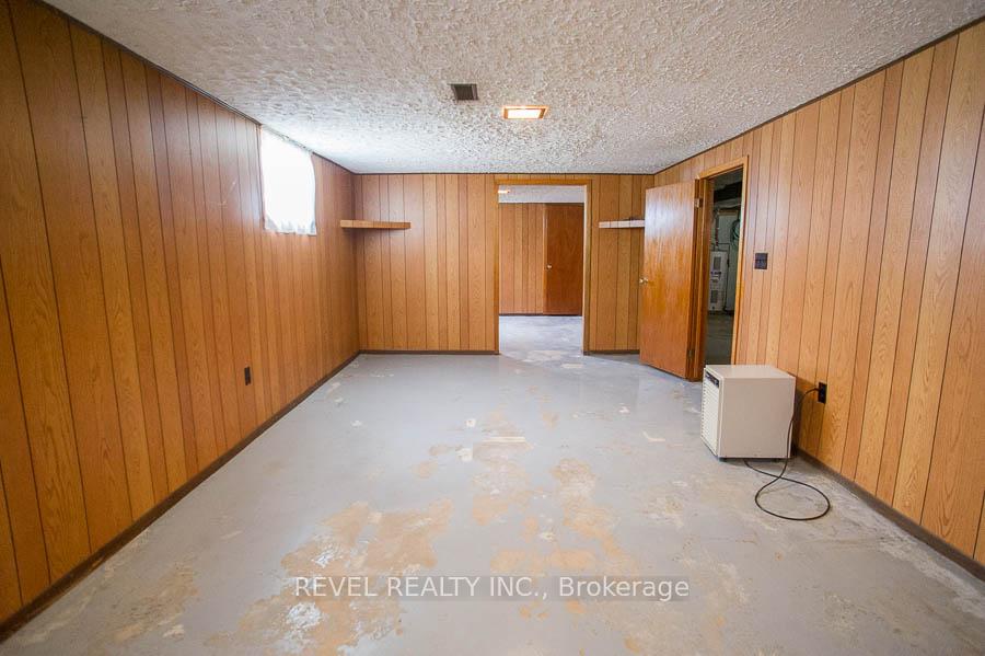 Photo 16 of 120 Henry Street, Brantford, Braneida Industrial Park — HOMEH