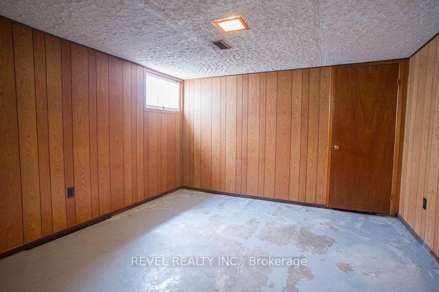 Photo 17 of 120 Henry Street, Brantford, Braneida Industrial Park — HOMEH
