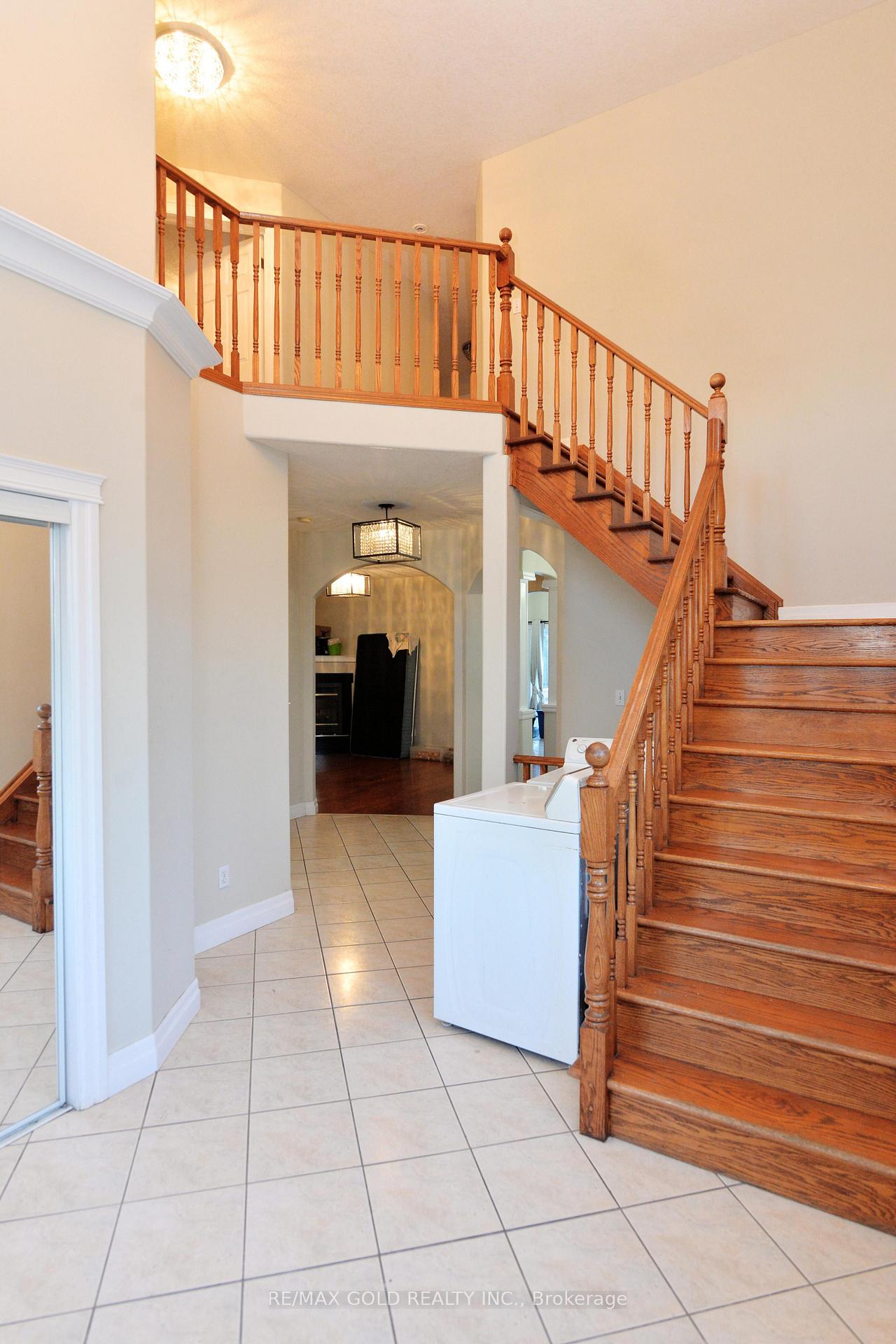 Photo 4 of 230 Doon Mills Drive, Kitchener, Pioneer Park — HOMEH