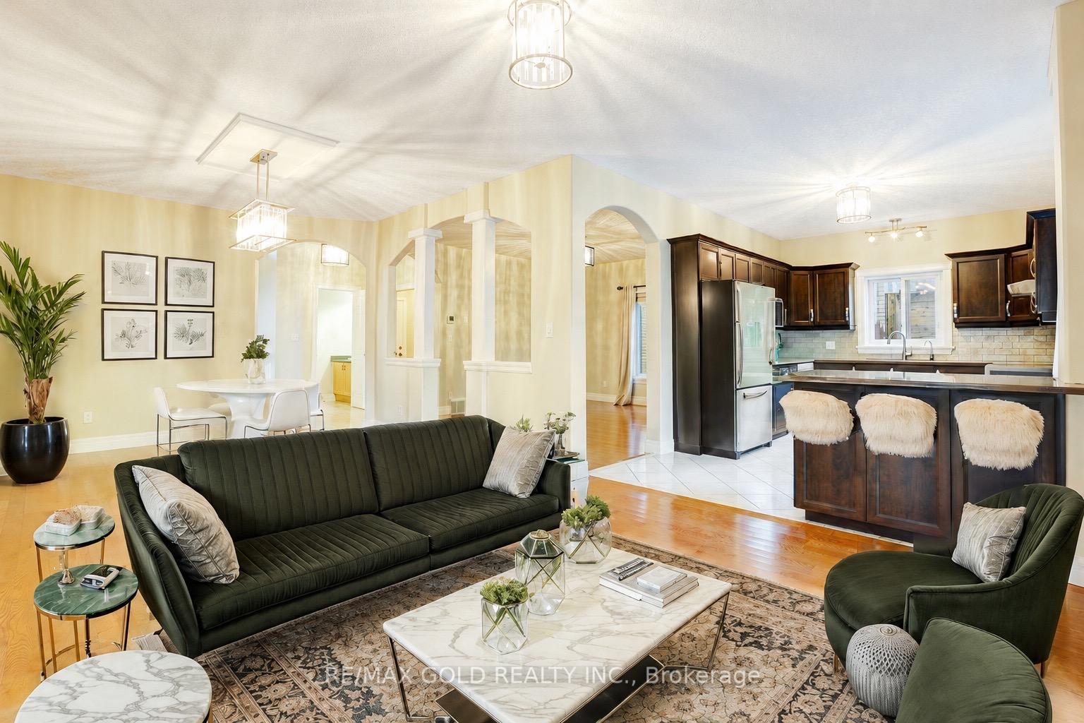 Photo 6 of 230 Doon Mills Drive, Kitchener, Pioneer Park — HOMEH