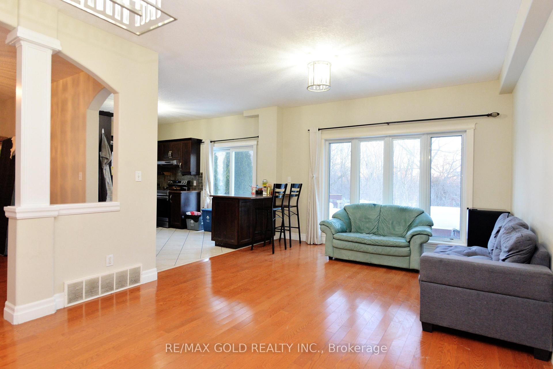 Photo 11 of 230 Doon Mills Drive, Kitchener, Pioneer Park — HOMEH