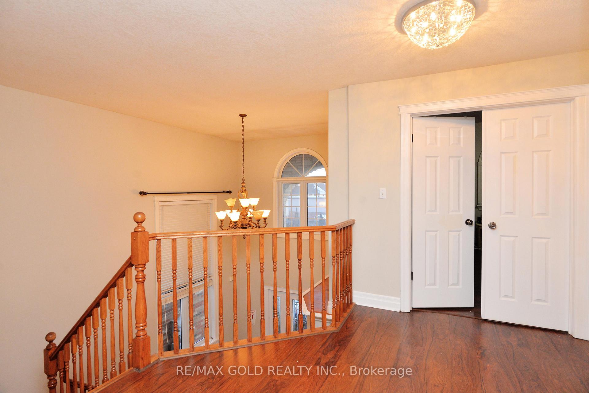 Photo 20 of 230 Doon Mills Drive, Kitchener, Pioneer Park — HOMEH