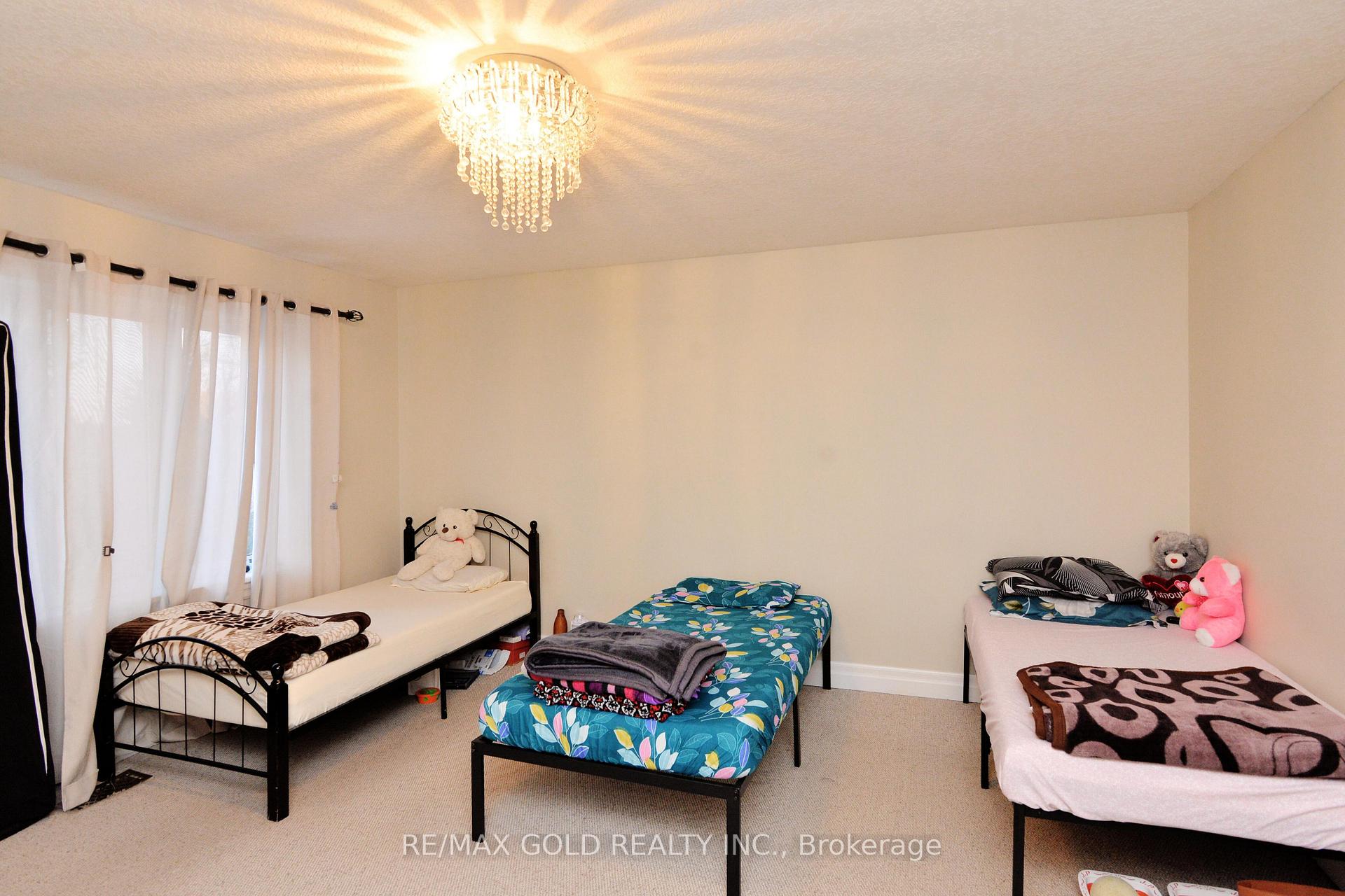 Photo 22 of 230 Doon Mills Drive, Kitchener, Pioneer Park — HOMEH