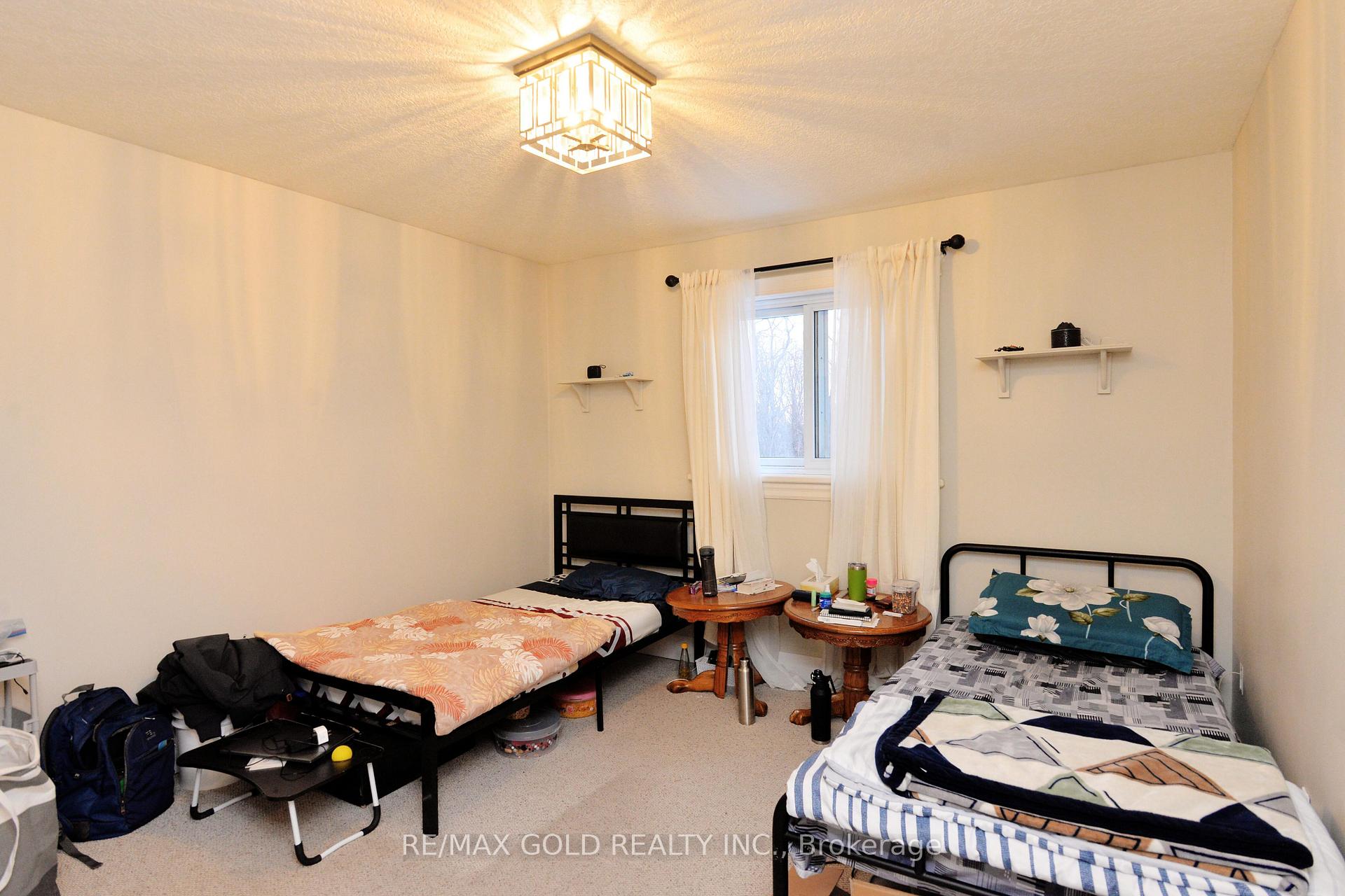 Photo 25 of 230 Doon Mills Drive, Kitchener, Pioneer Park — HOMEH