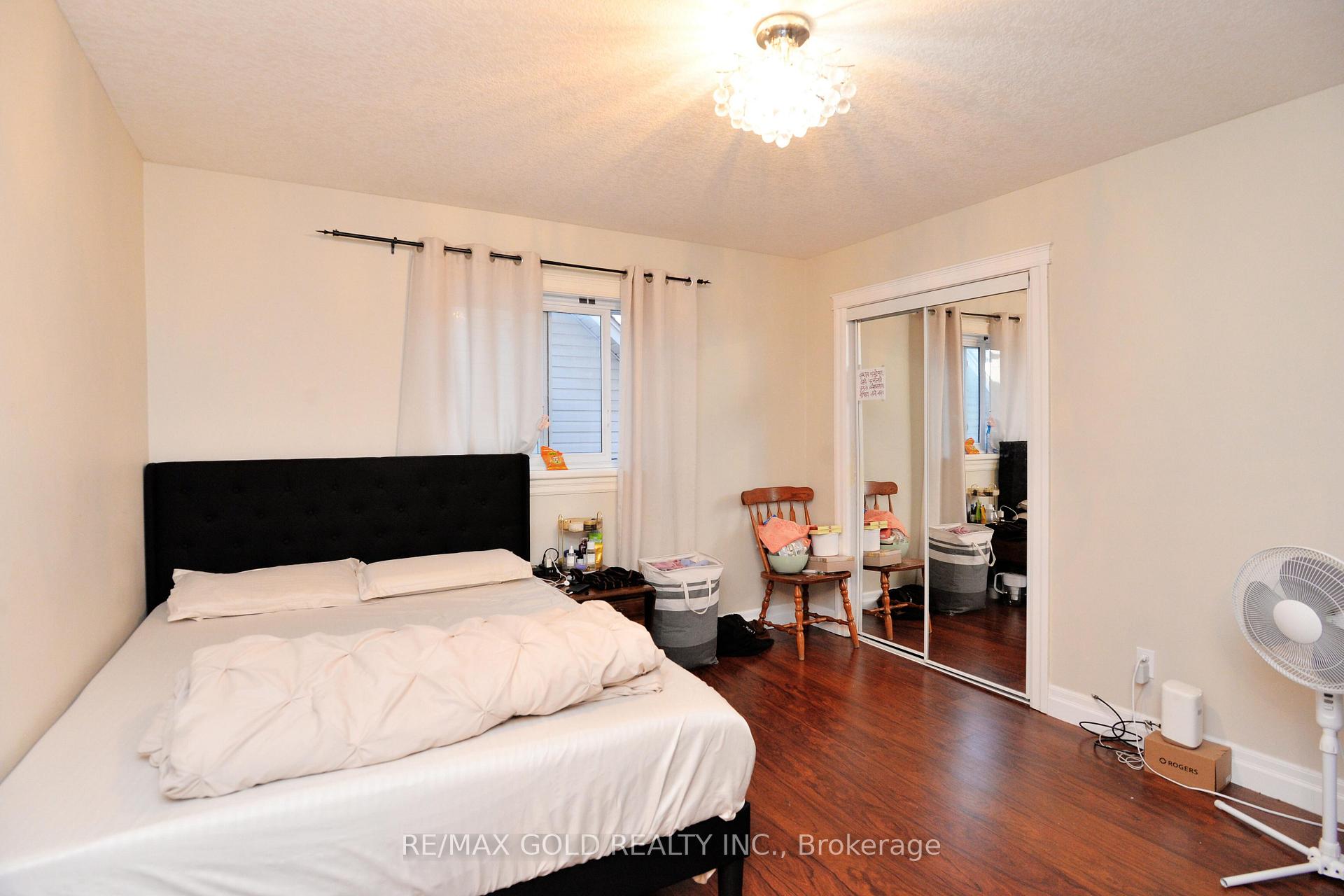 Photo 26 of 230 Doon Mills Drive, Kitchener, Pioneer Park — HOMEH