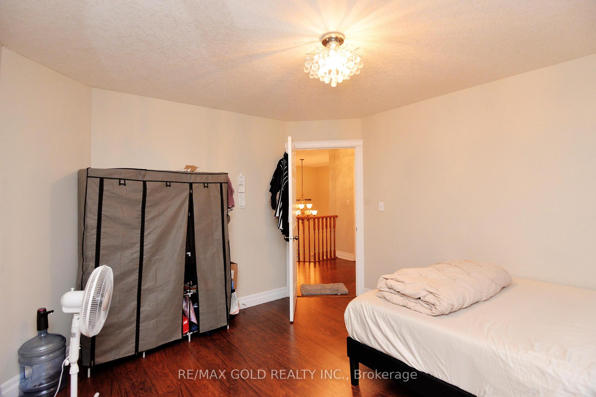 Photo 27 of 230 Doon Mills Drive, Kitchener, Pioneer Park — HOMEH