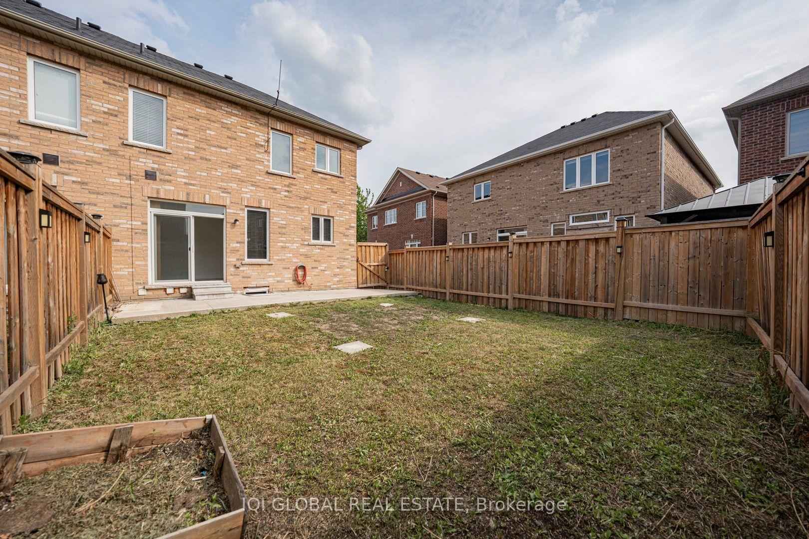 Photo 41 of 16 Zenida Road, Brampton, Northwest Brampton — HOMEH