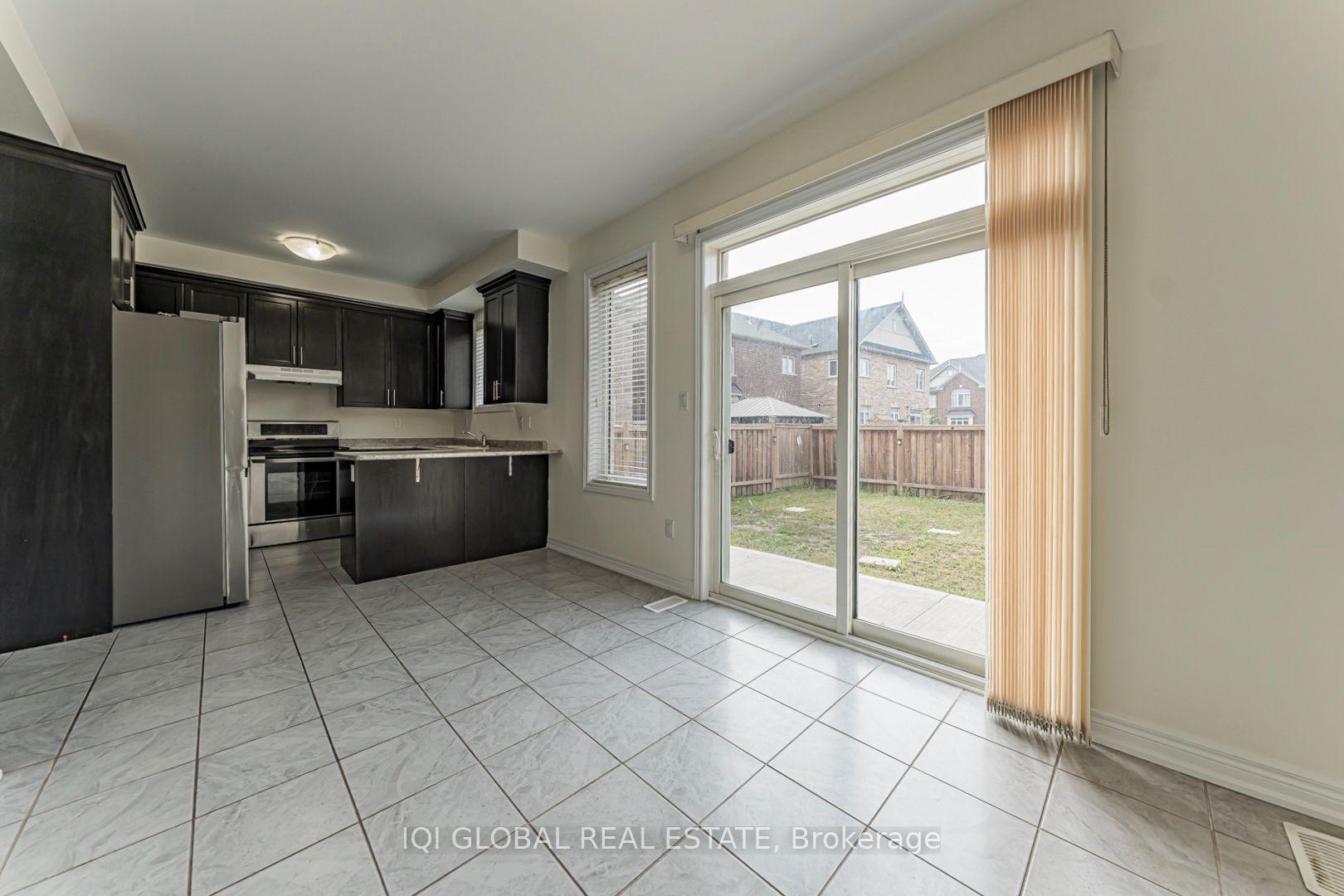 Photo 12 of 16 Zenida Road, Brampton, Northwest Brampton — HOMEH