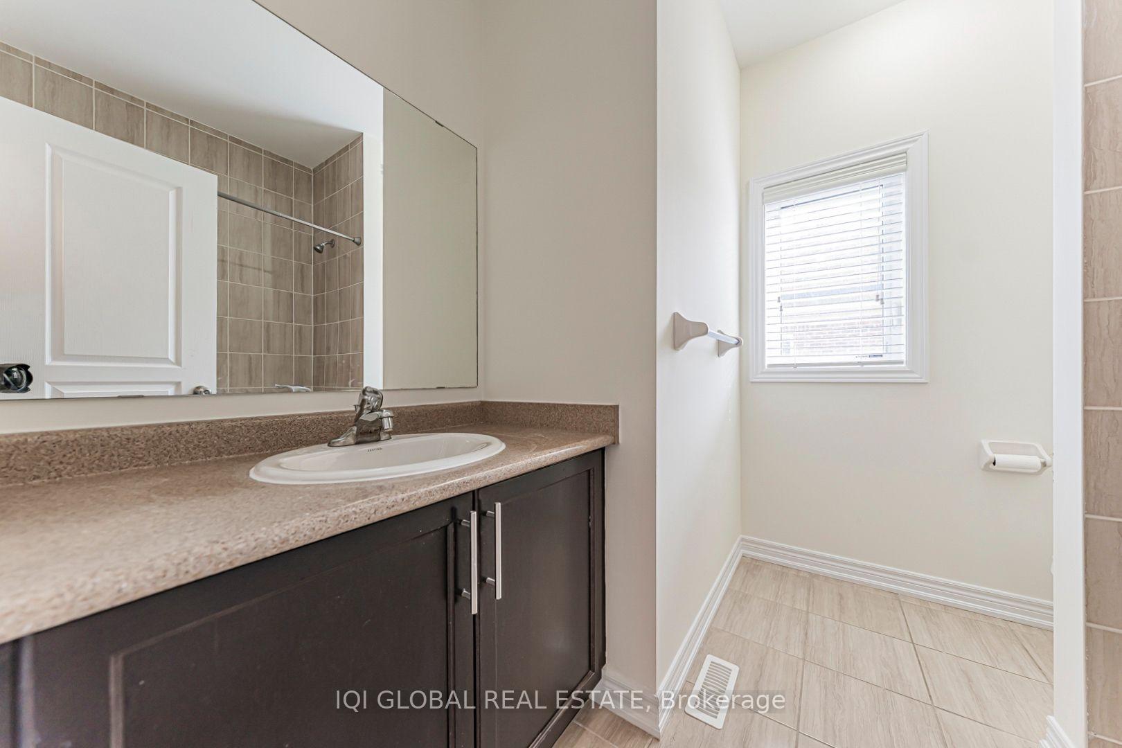 Photo 29 of 16 Zenida Road, Brampton, Northwest Brampton — HOMEH