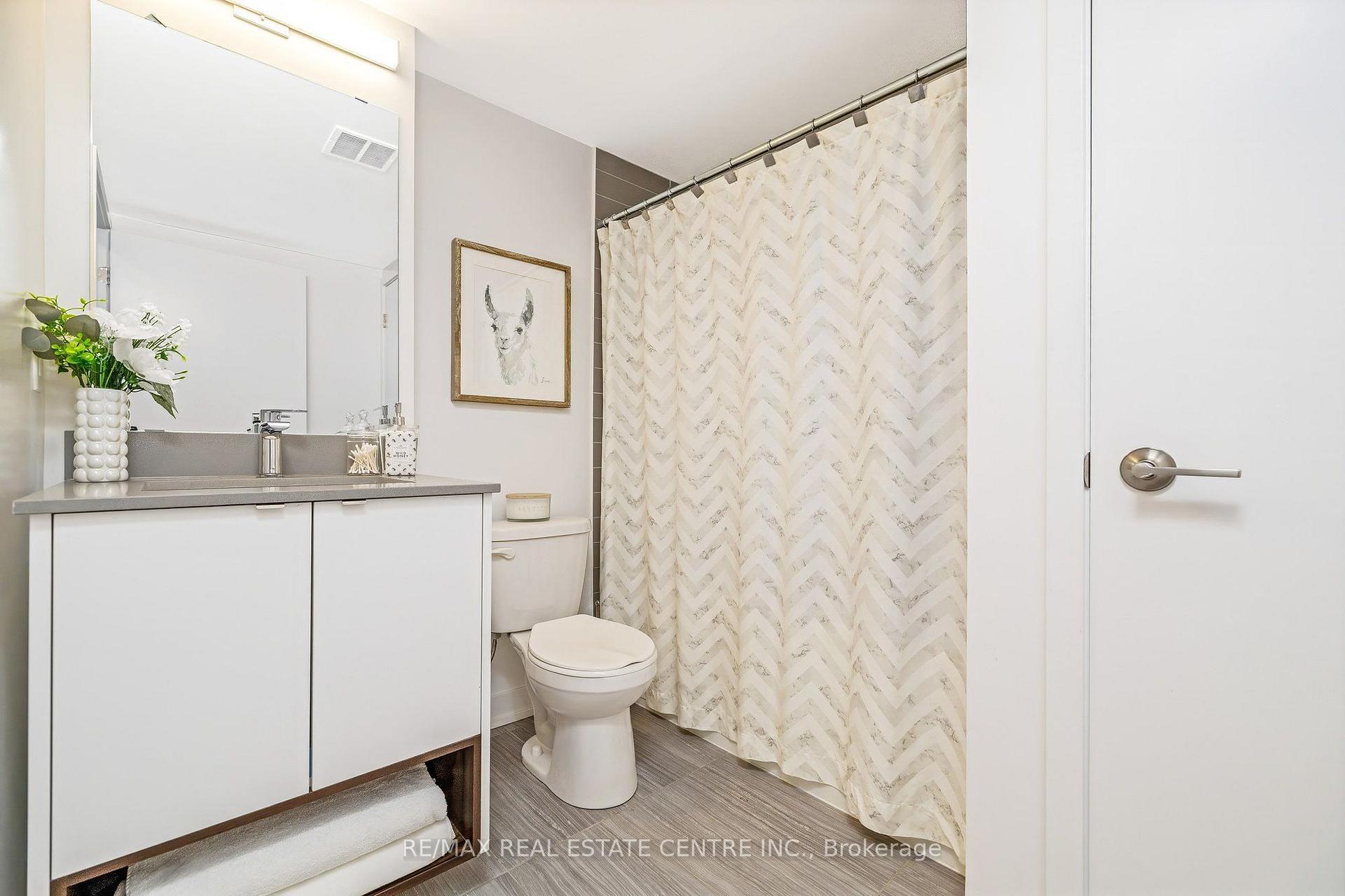 Photo 17 of Unit 28, 1121 Cooke Boulevard, Burlington, LaSalle — HOMEH