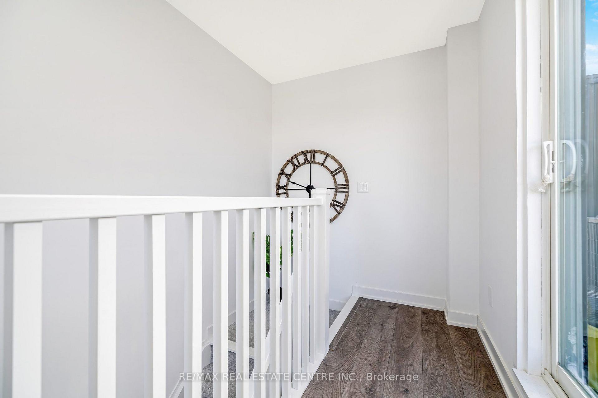 Photo 19 of Unit 28, 1121 Cooke Boulevard, Burlington, LaSalle — HOMEH