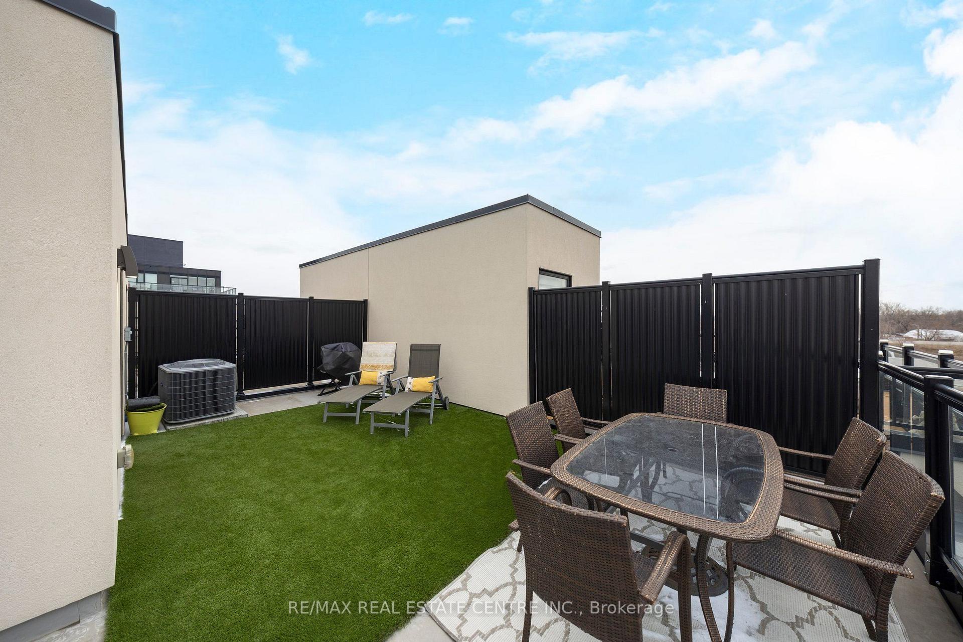 Photo 22 of Unit 28, 1121 Cooke Boulevard, Burlington, LaSalle — HOMEH