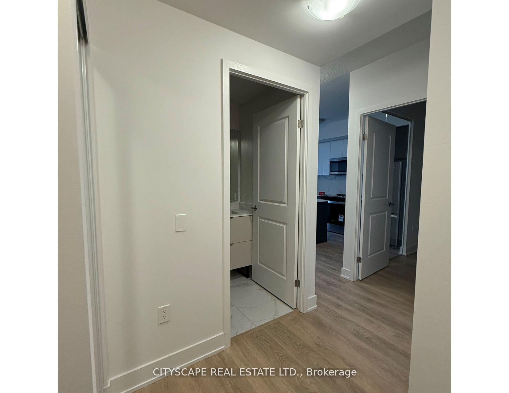 Photo 2 of Unit 1410, 202 Burnhamthorpe Road E, Mississauga, Mississauga Valleys — HOMEH