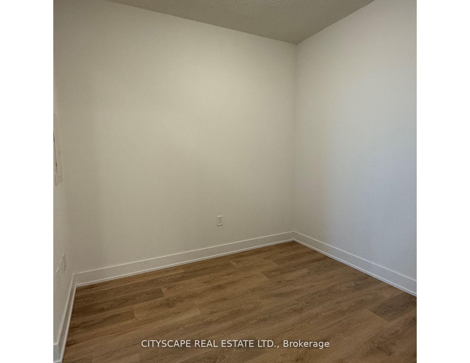 Photo 11 of Unit 1410, 202 Burnhamthorpe Road E, Mississauga, Mississauga Valleys — HOMEH