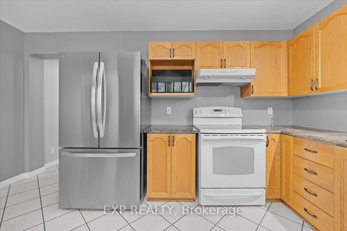 Photo 14 of 851 Beauregard Crescent, Ottawa, Fallingbrook/Ridgemount — HOMEH