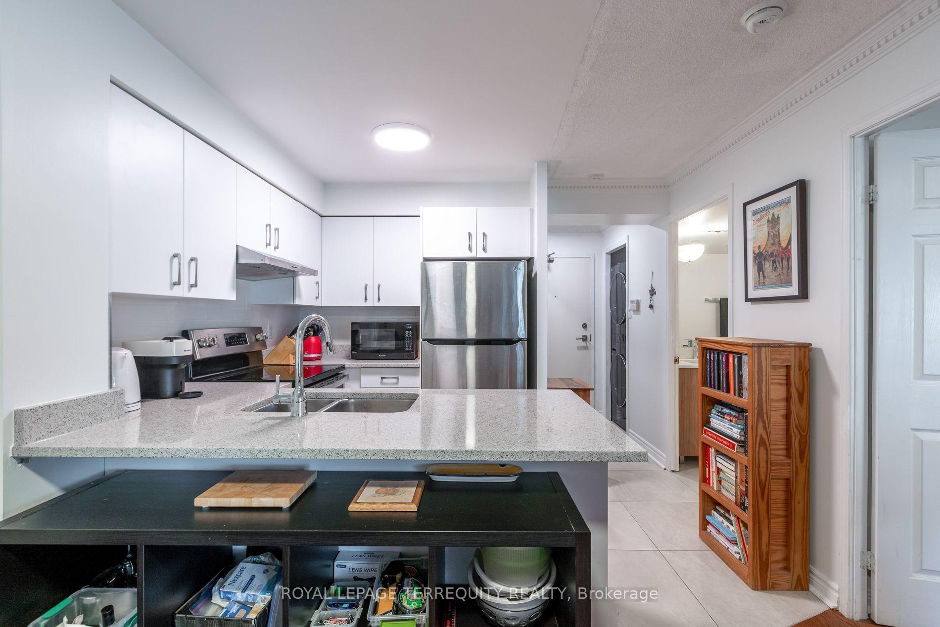Photo 8 of Unit 513, 109 Front Street E, Toronto, Waterfront Communities — HOMEH