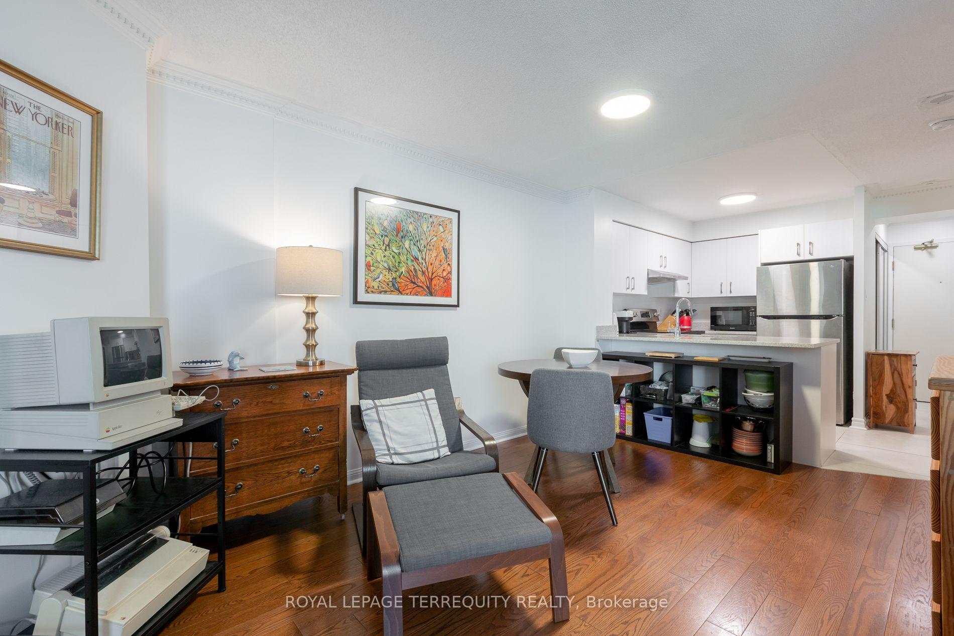 Photo 14 of Unit 513, 109 Front Street E, Toronto, Waterfront Communities — HOMEH