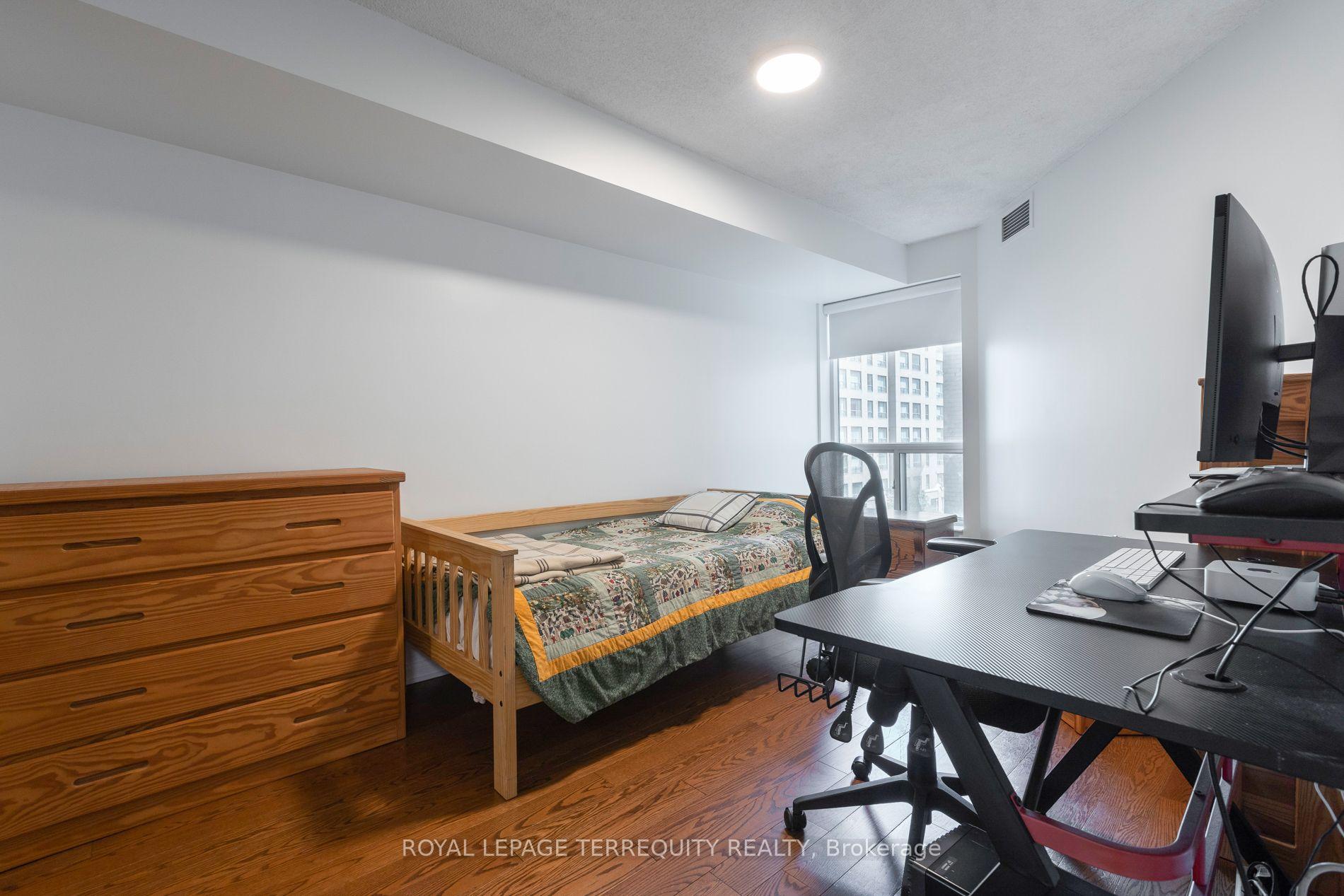Photo 18 of Unit 513, 109 Front Street E, Toronto, Waterfront Communities — HOMEH