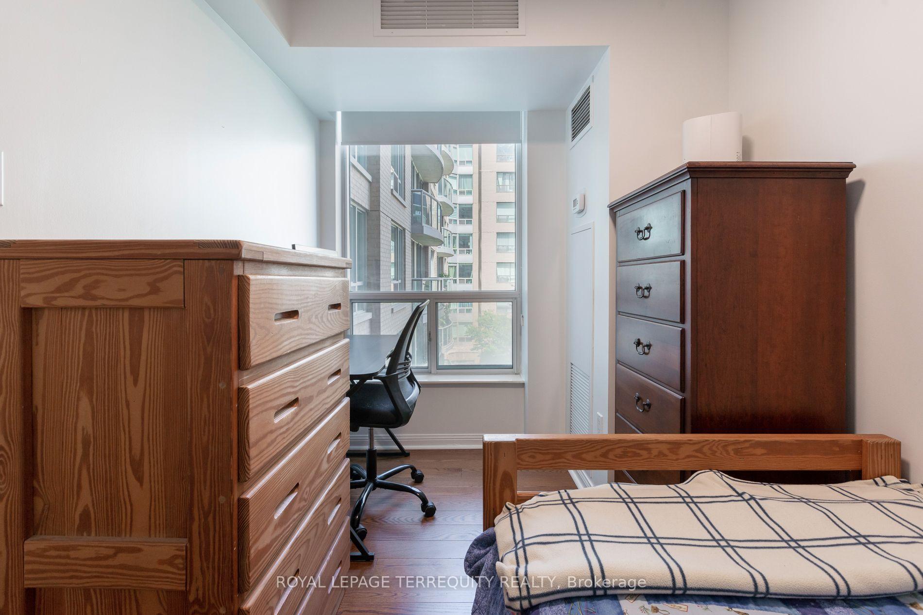 Photo 23 of Unit 513, 109 Front Street E, Toronto, Waterfront Communities — HOMEH