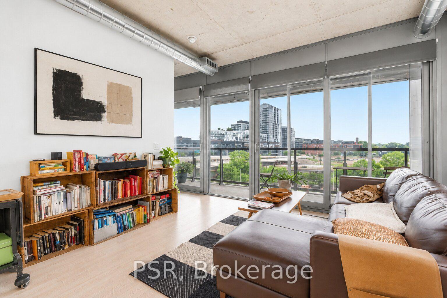 Photo 2 of Unit 508, 170 Bayview Avenue, Toronto, Waterfront Communities — HOMEH