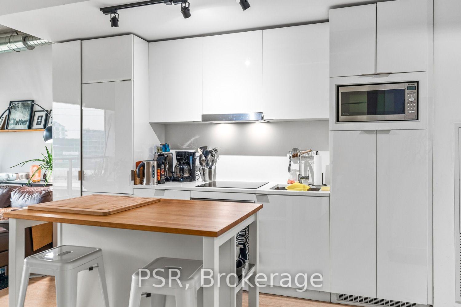 Photo 5 of Unit 508, 170 Bayview Avenue, Toronto, Waterfront Communities — HOMEH