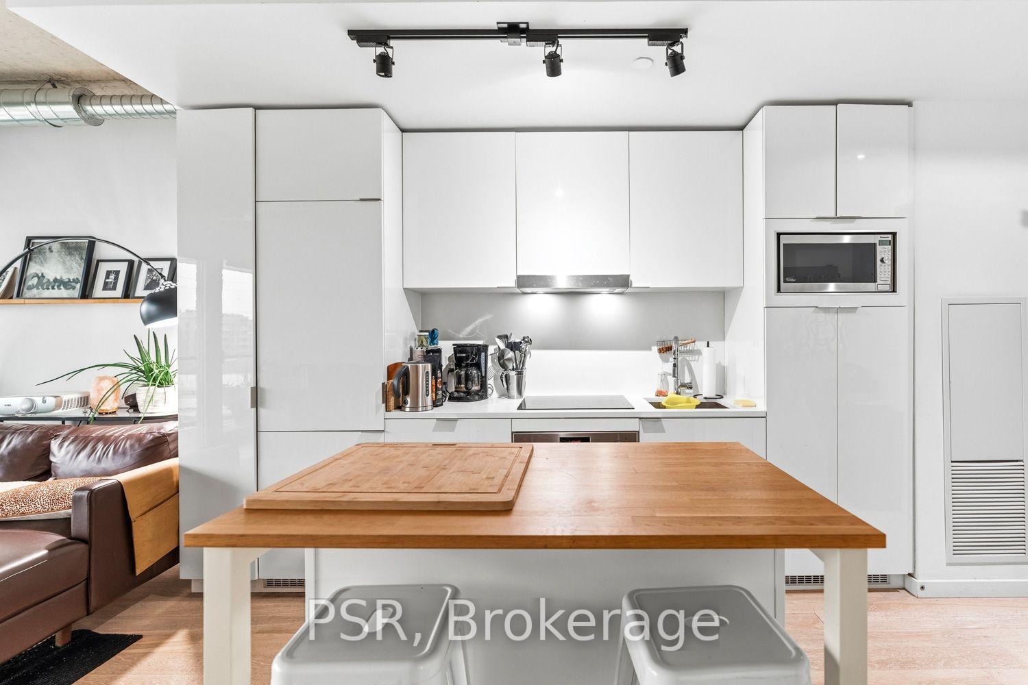 Photo 6 of Unit 508, 170 Bayview Avenue, Toronto, Waterfront Communities — HOMEH