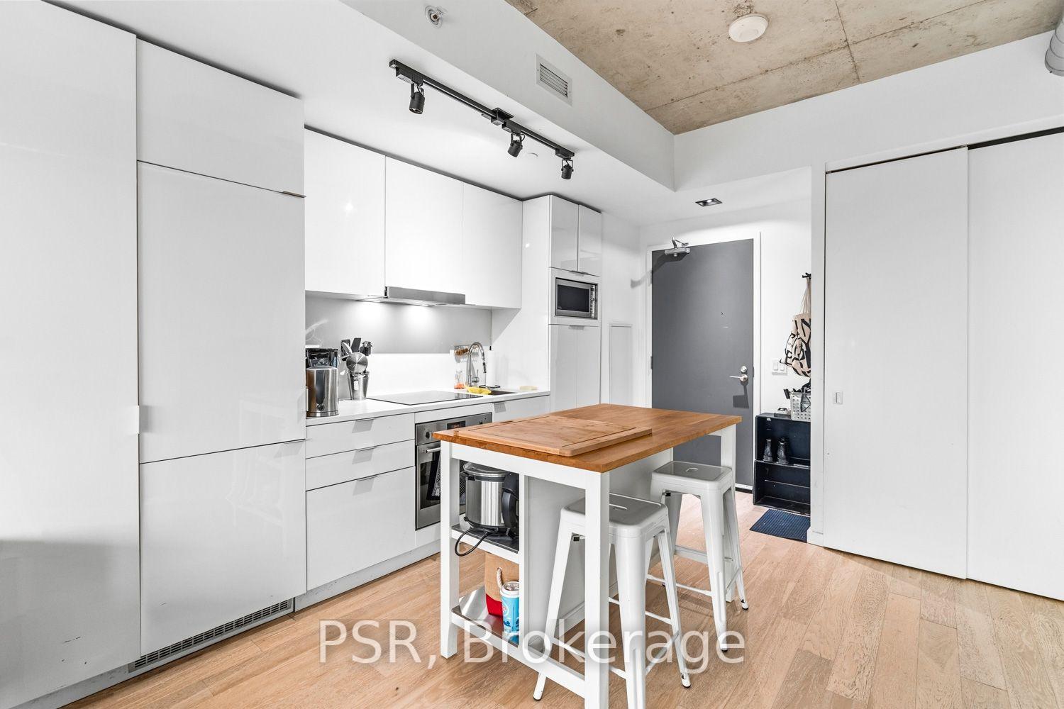 Photo 8 of Unit 508, 170 Bayview Avenue, Toronto, Waterfront Communities — HOMEH