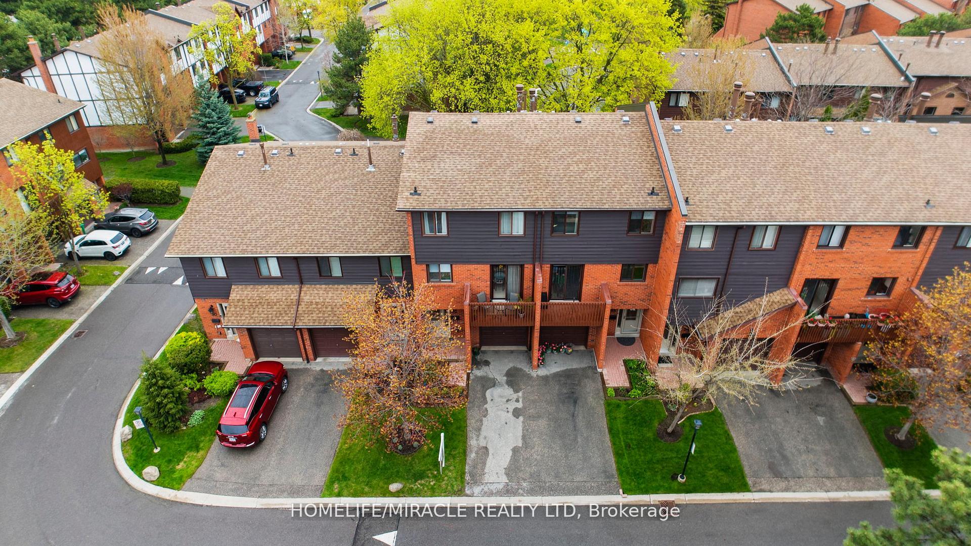 Photo of Unit 32, 4165 Fieldgate Drive